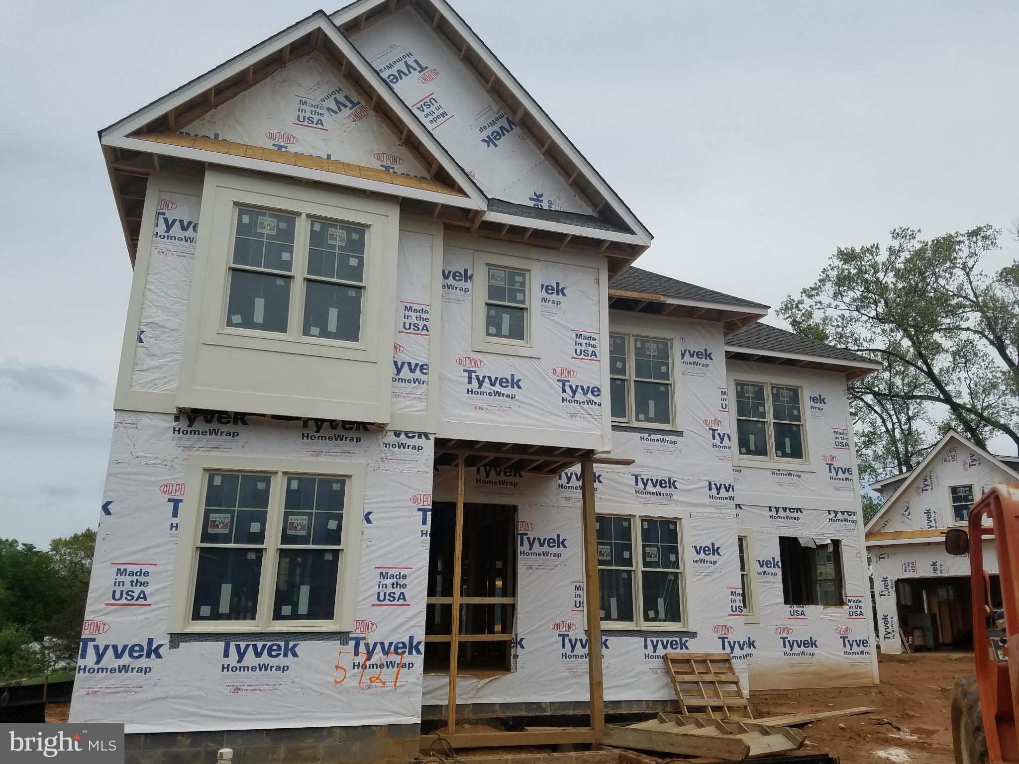 Flowing floorplan, Exquisite finishes & Luxurious spaces allows for gracious entertaining & living. Gourmet Kit w/top-of-the-line SS appl. Sep LR, DR, Bkfst rm. FamRm w/gas FP. Sep Butler's pantry & mud rm. Huge Master Suite w/soaking tub. Lower level w/5th BR suite, Fam rm, Exer rm. Optional En-Suite above 2 car det gar offers 6th BR suite. READY BY OCT 2017. SHOWINGS BY APPT ONLY.