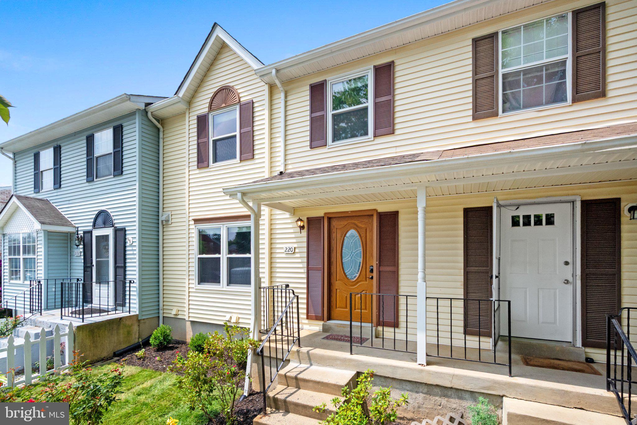 LOUDOUN HILLS - Residential