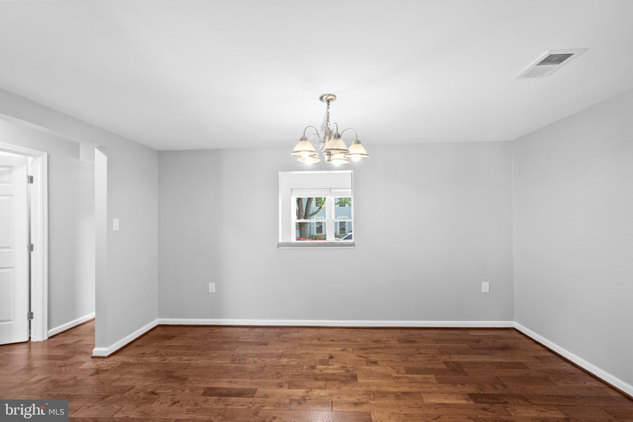 LOUDOUN HILLS - Residential