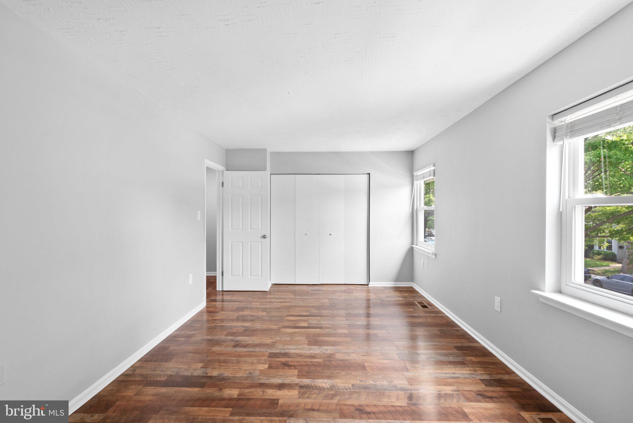 LOUDOUN HILLS - Residential