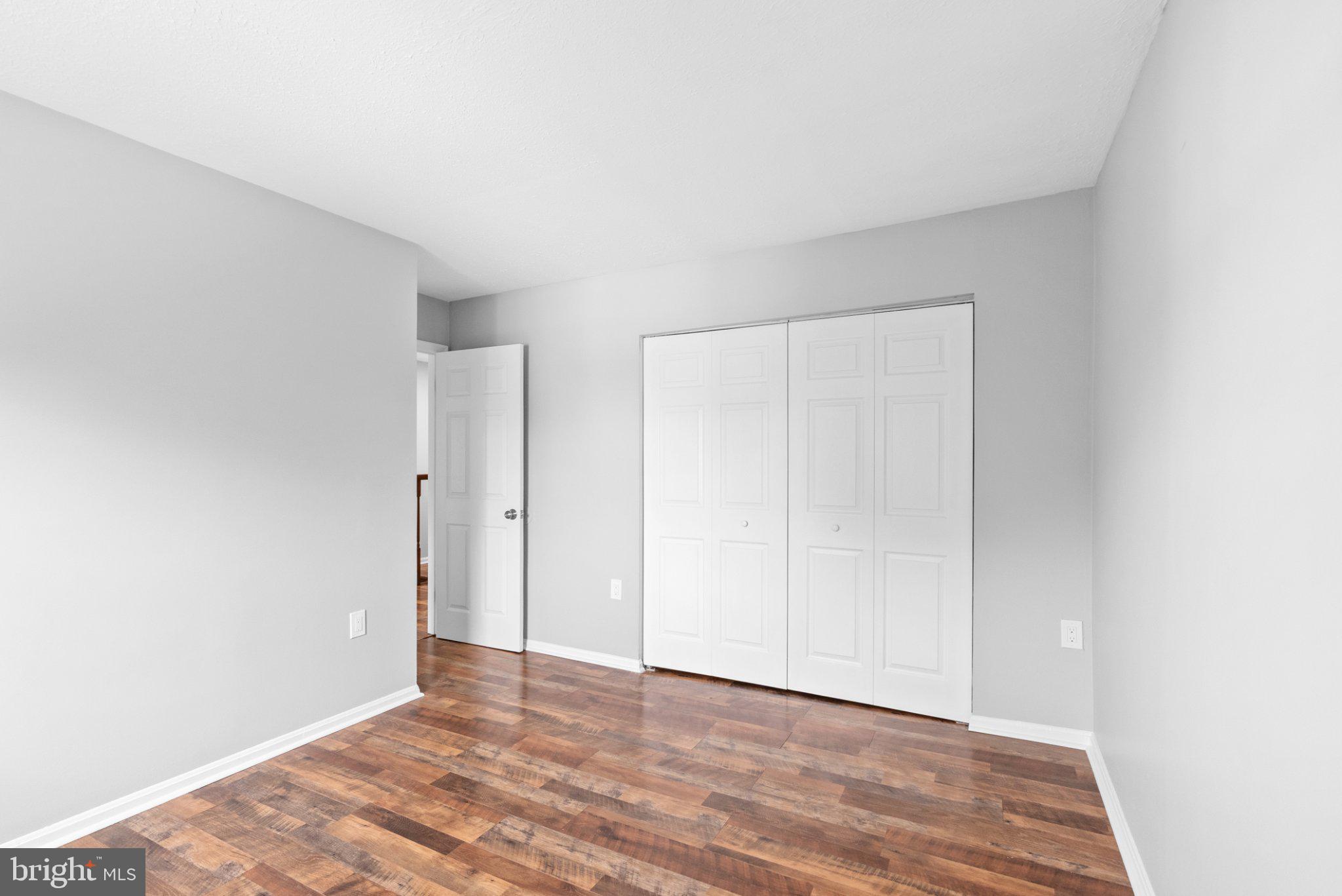 LOUDOUN HILLS - Residential