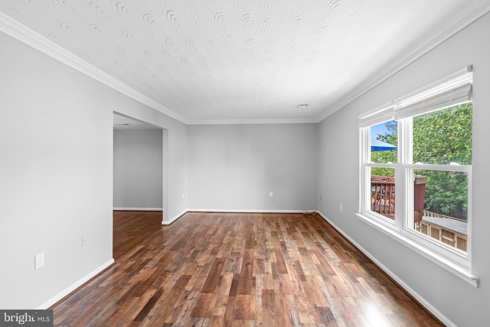 LOUDOUN HILLS - Residential