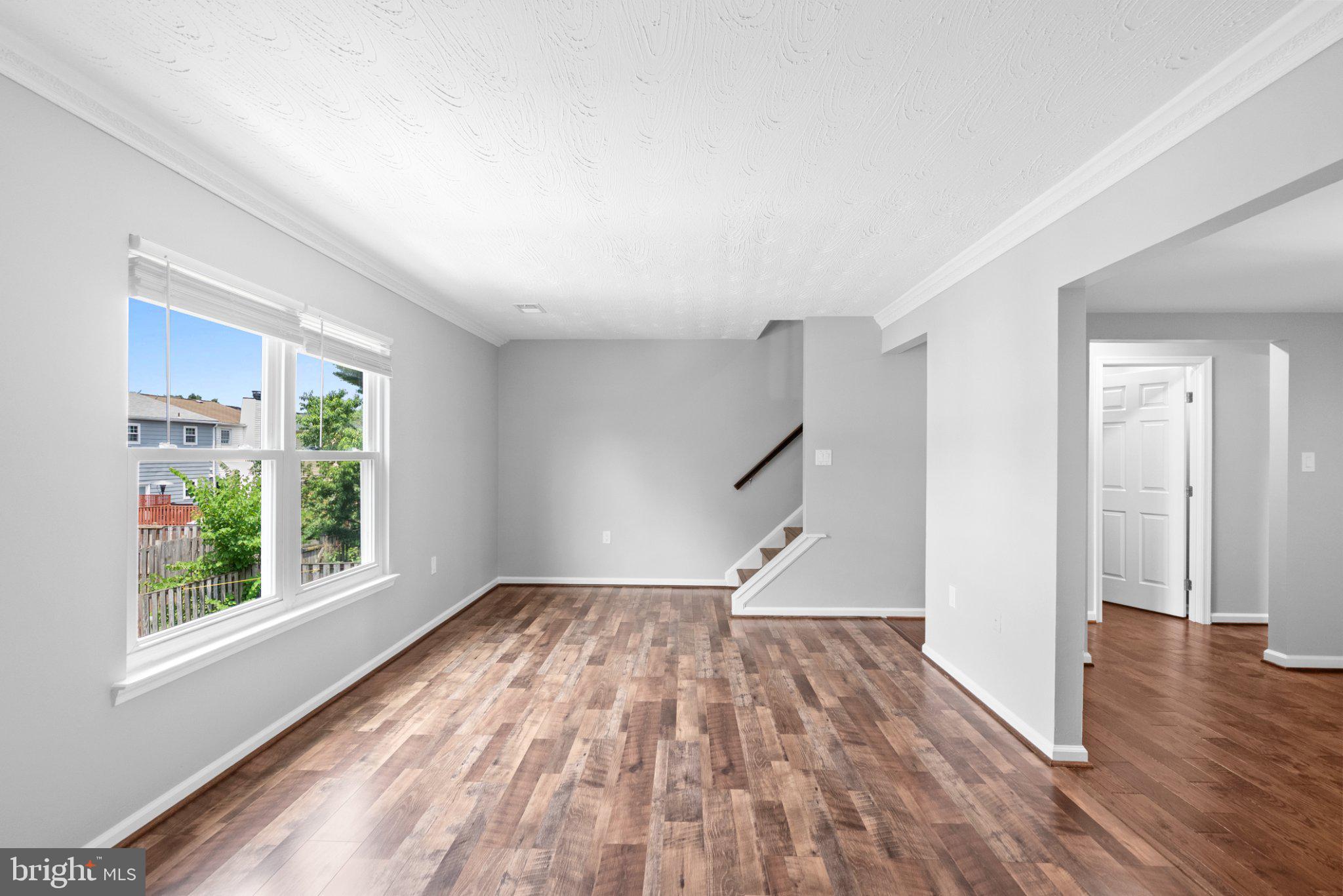LOUDOUN HILLS - Residential