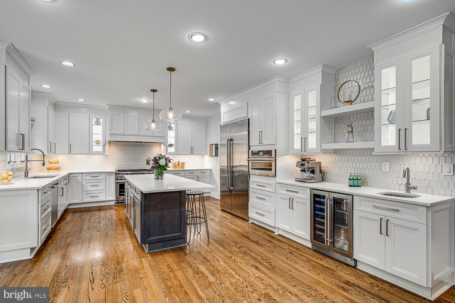 POTOMAC OUTSIDE - Residential