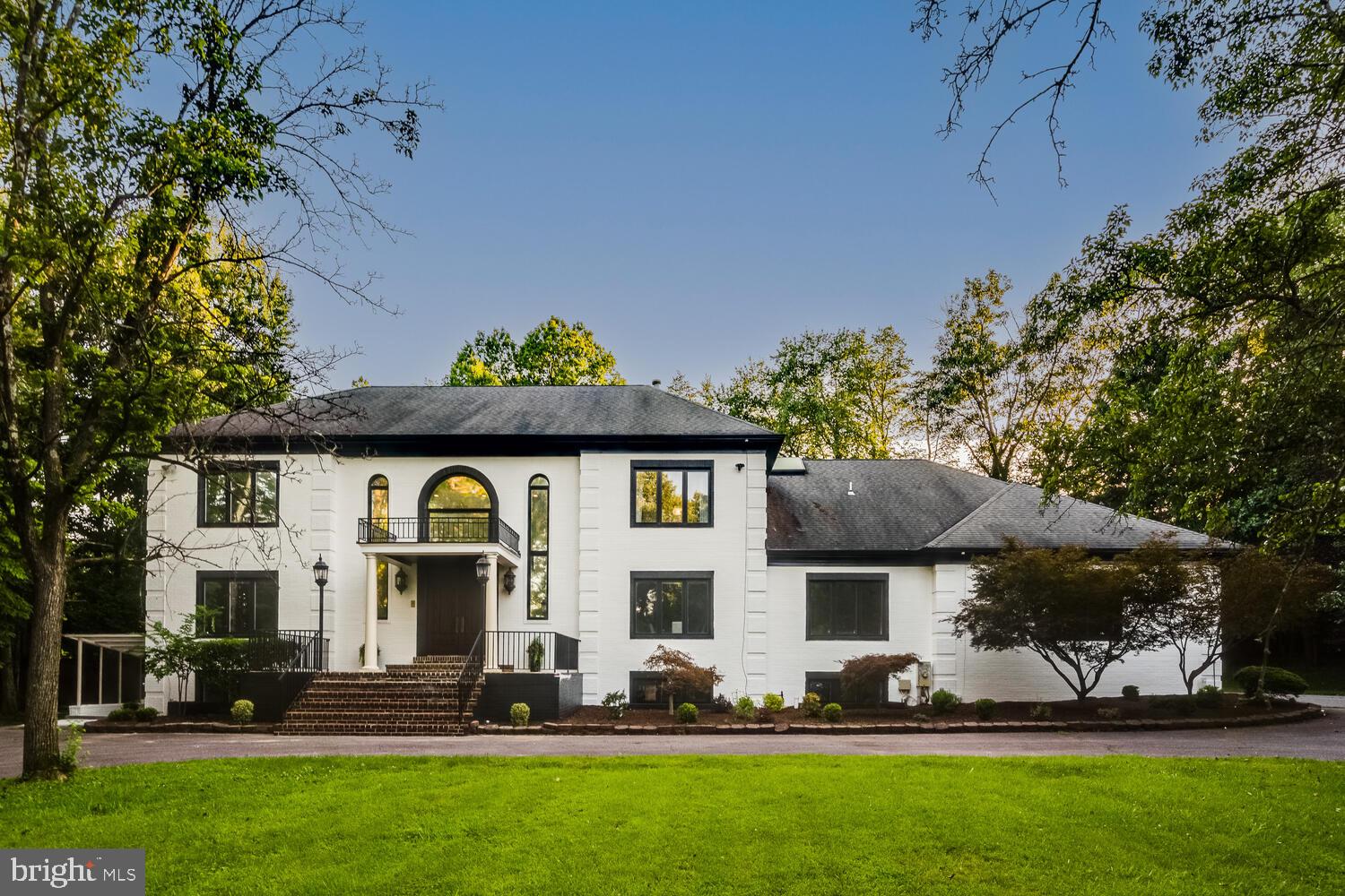 POTOMAC OUTSIDE - Residential