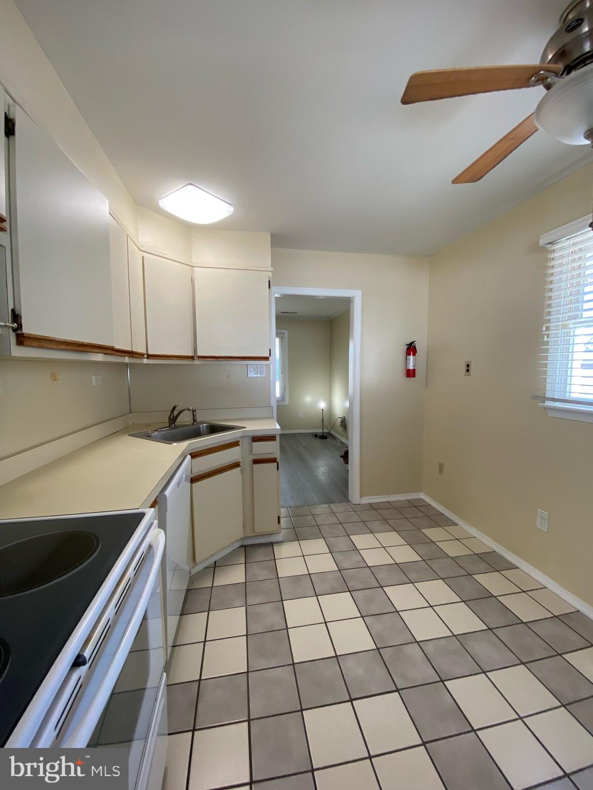 CROYDON - Residential Lease