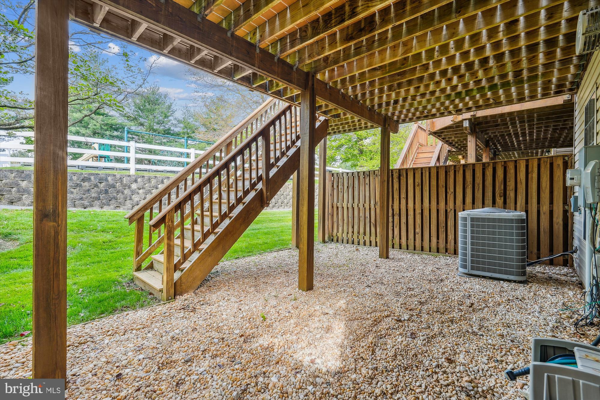 LONGMEAD - Residential