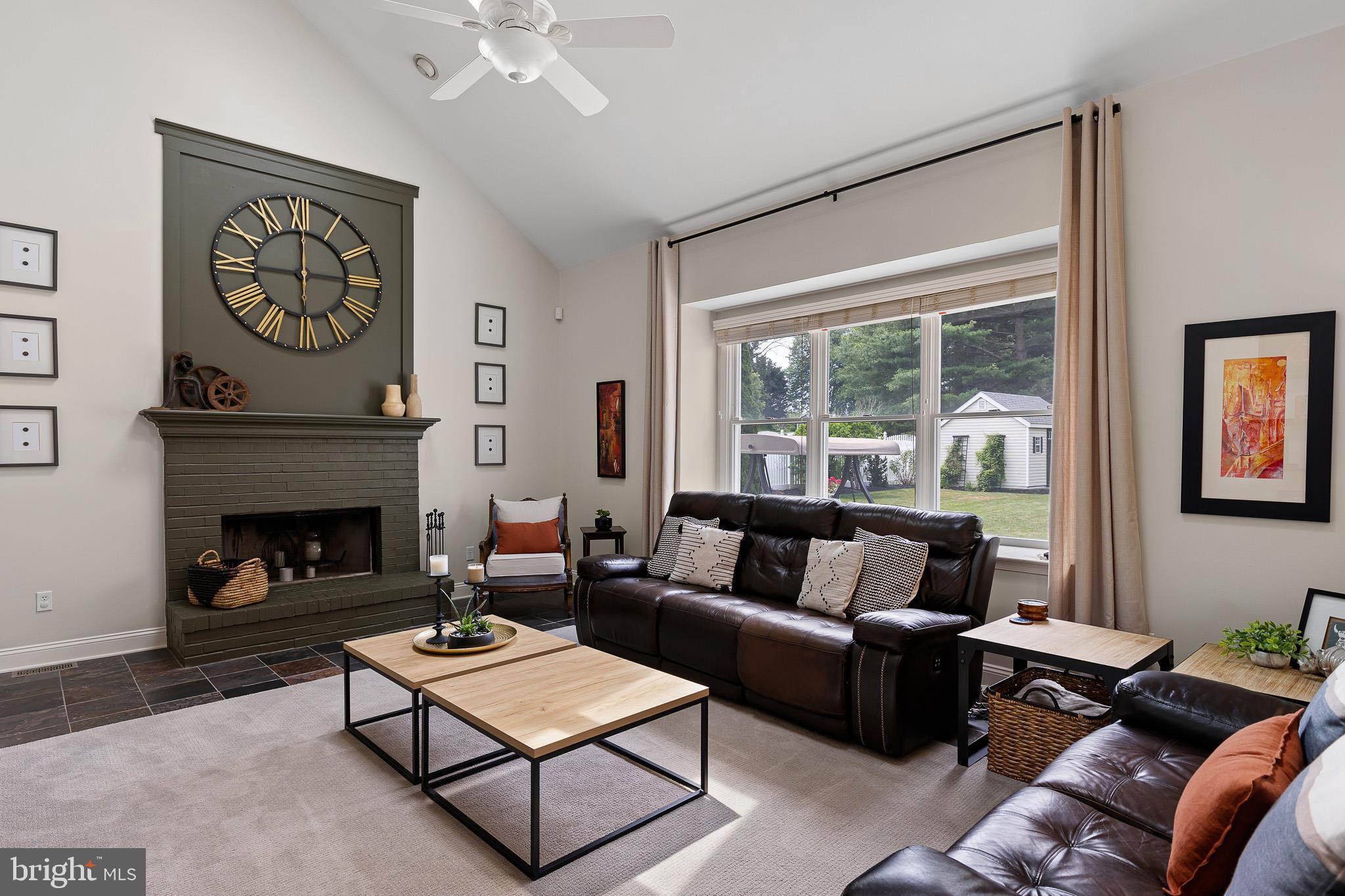 WILLOWDALE CROSSIN - Residential