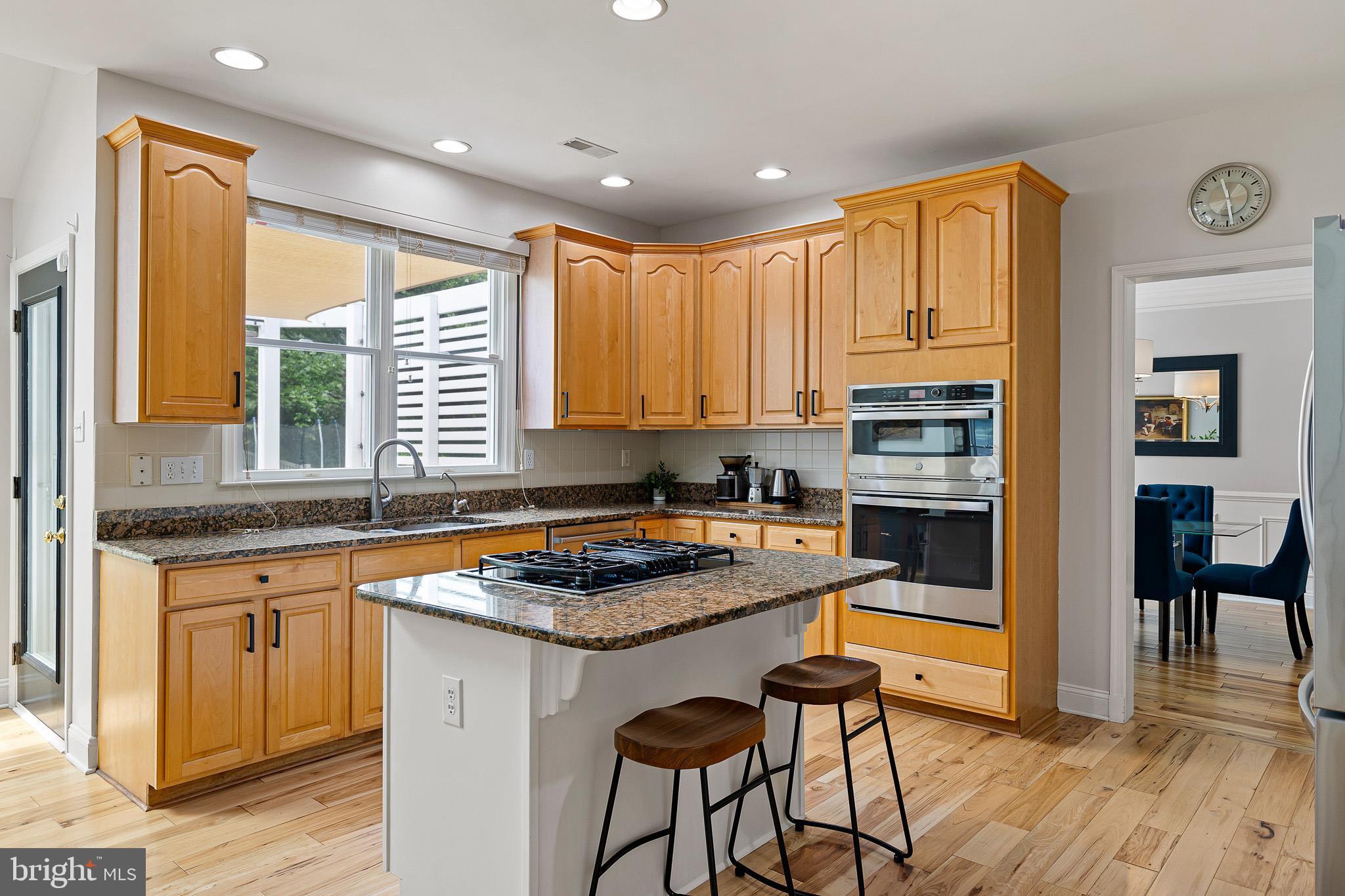 WILLOWDALE CROSSIN - Residential