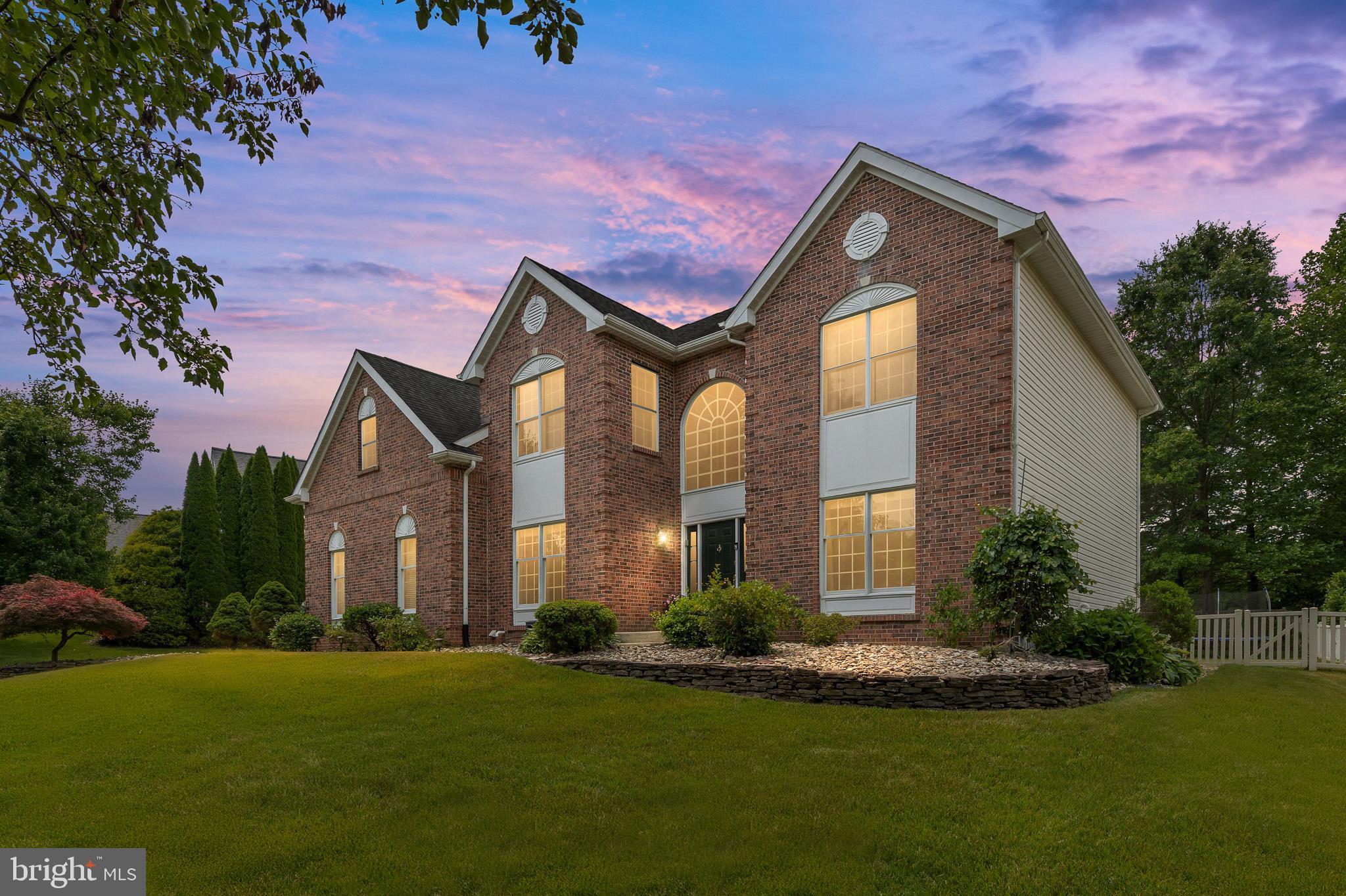 WILLOWDALE CROSSIN - Residential