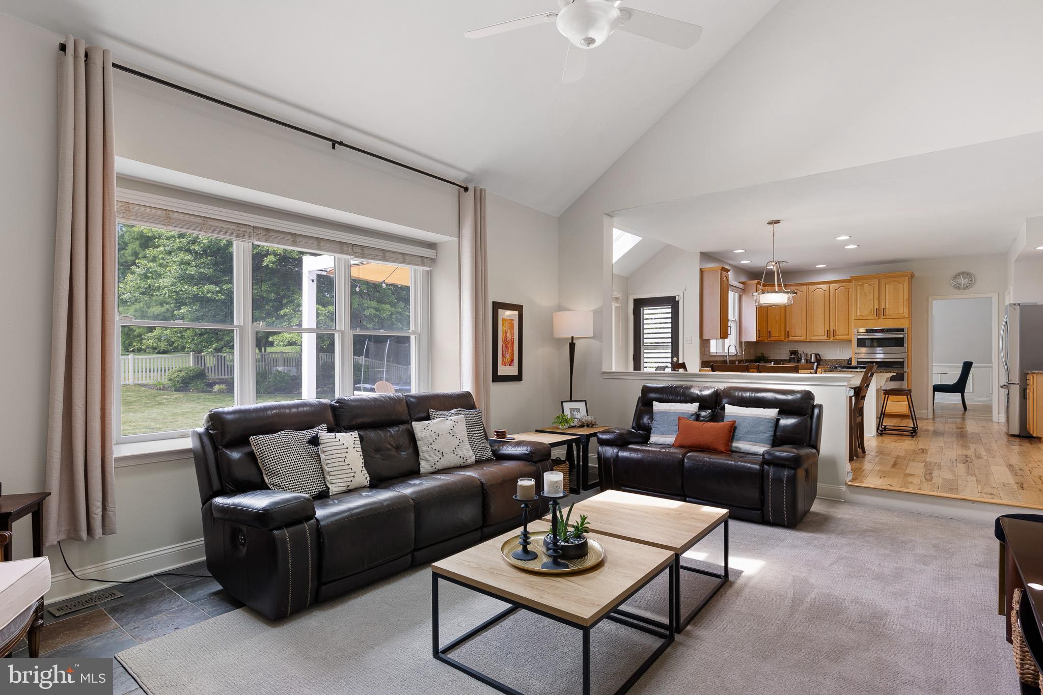 WILLOWDALE CROSSIN - Residential
