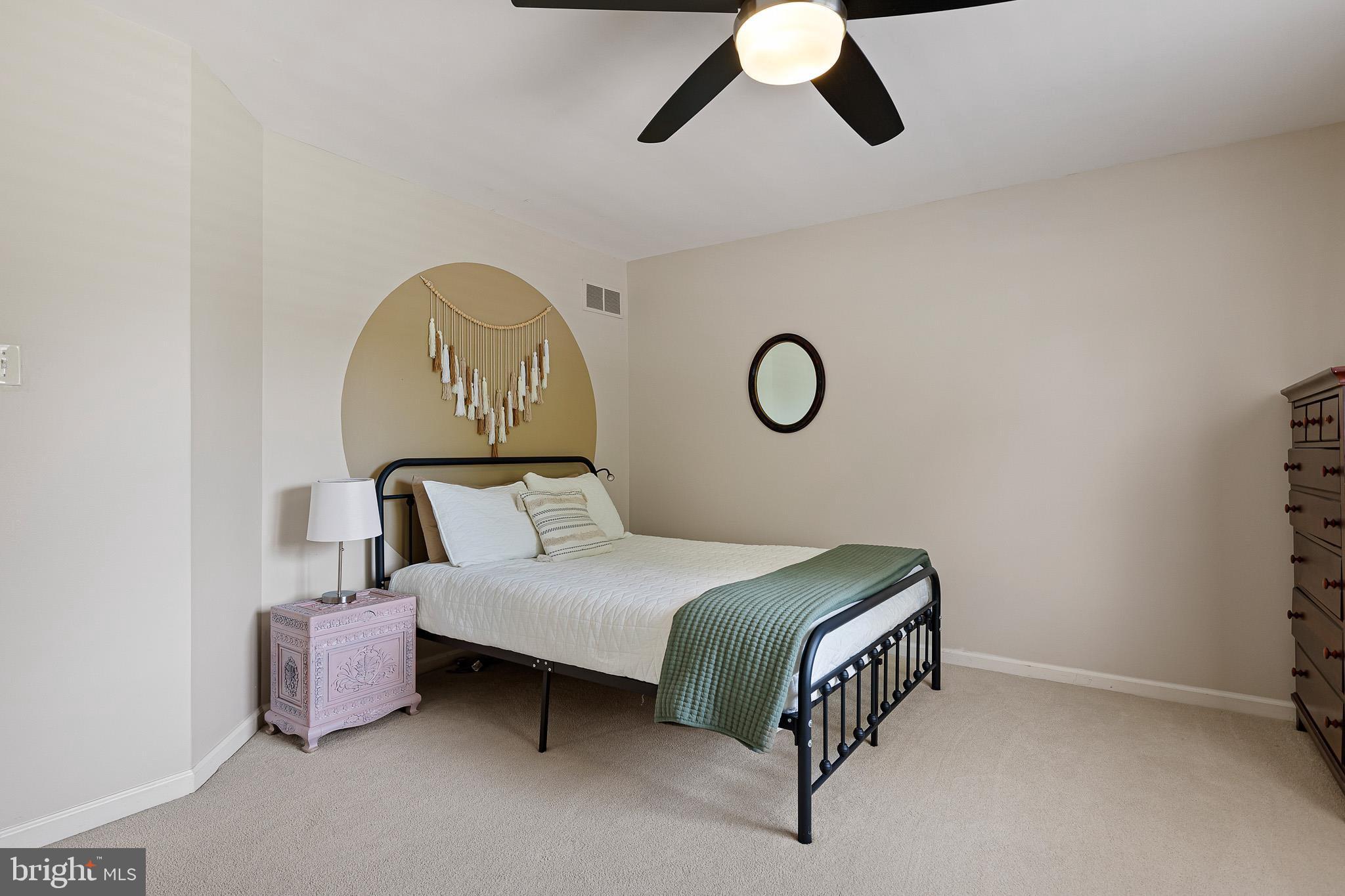 WILLOWDALE CROSSIN - Residential