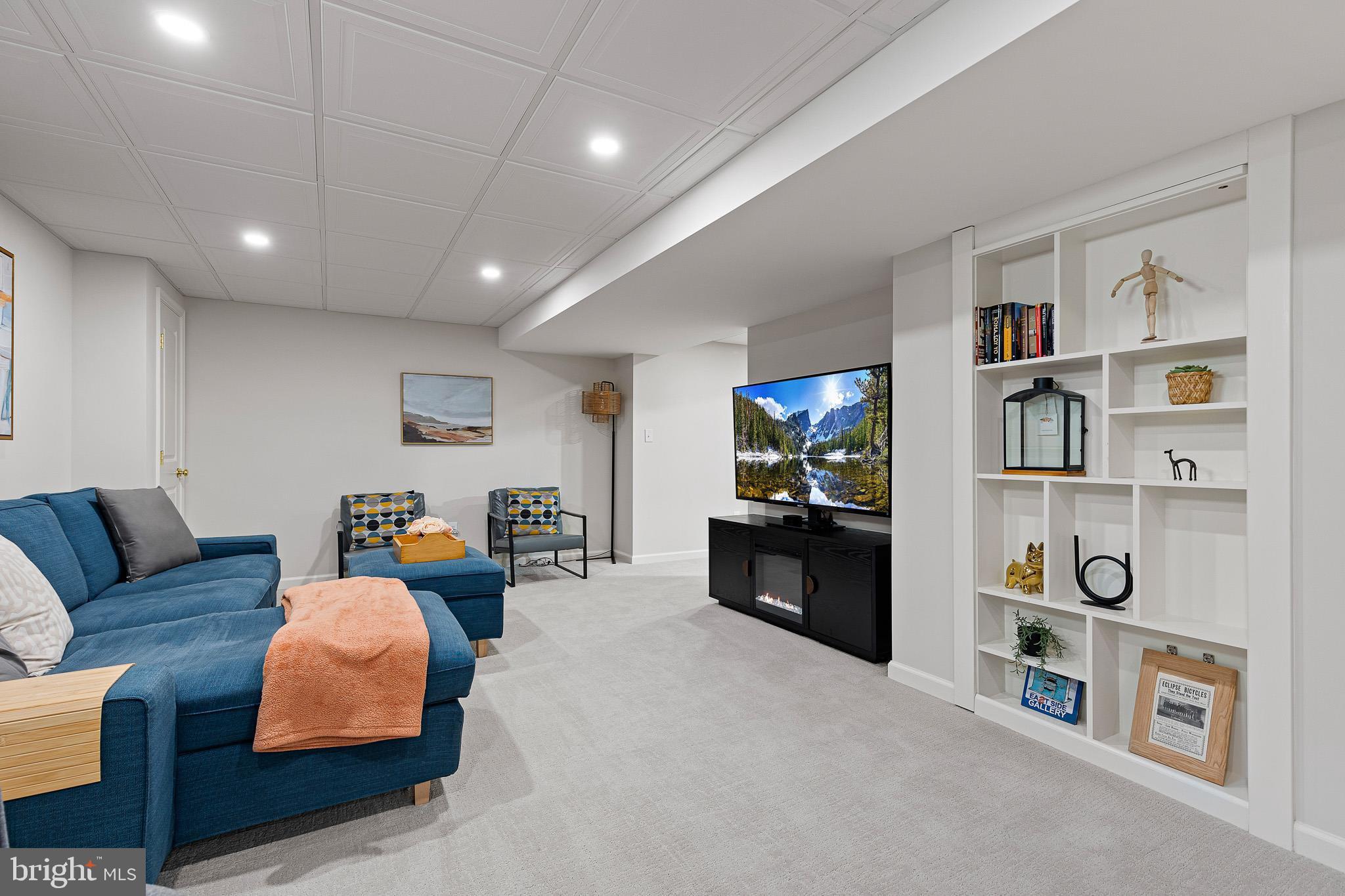 WILLOWDALE CROSSIN - Residential