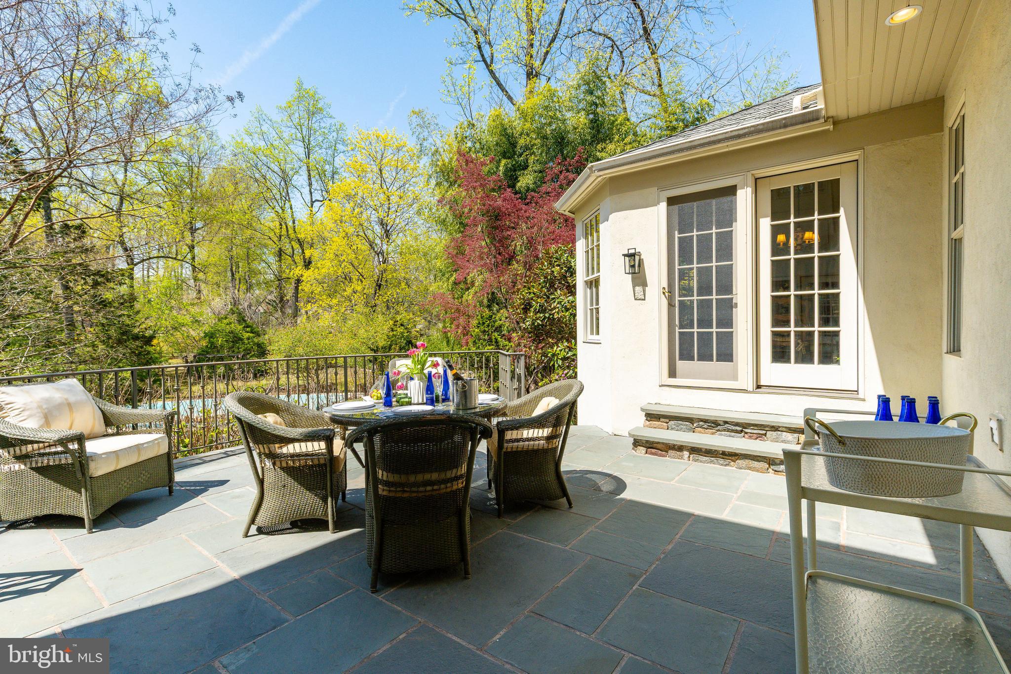 BRYN MAWR - Residential