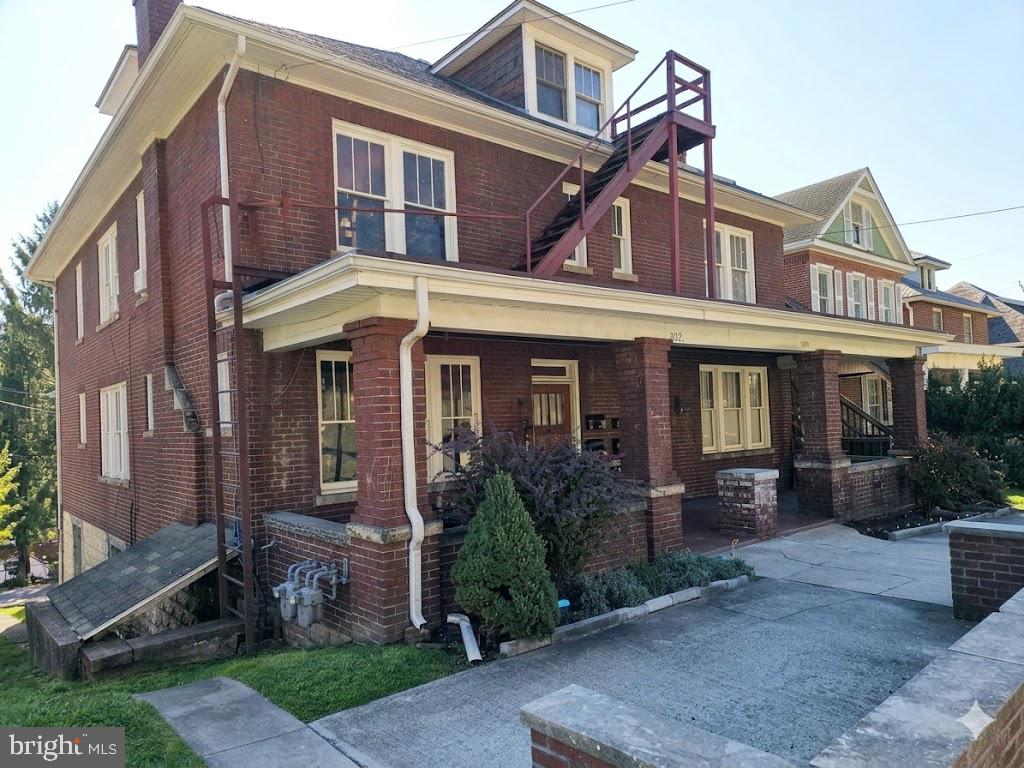 Re-listed with a great new price!! Property is actually a duplex that was converted into a 5 unit building and is currently fully rented.  Financials are available upon request.