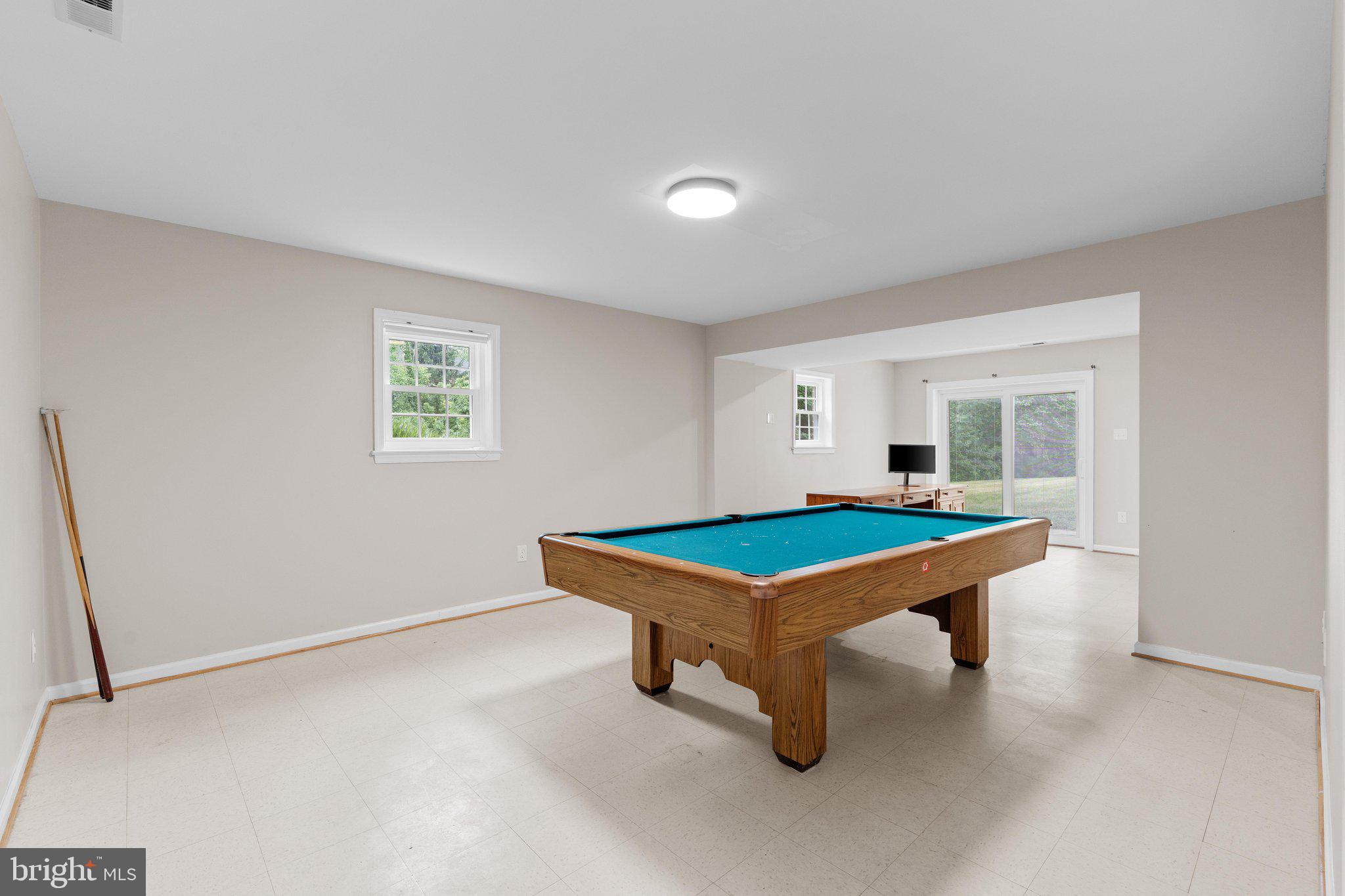 SOMERSET - Residential