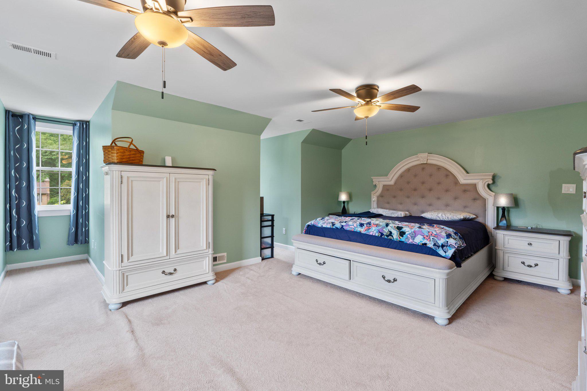 SOMERSET - Residential