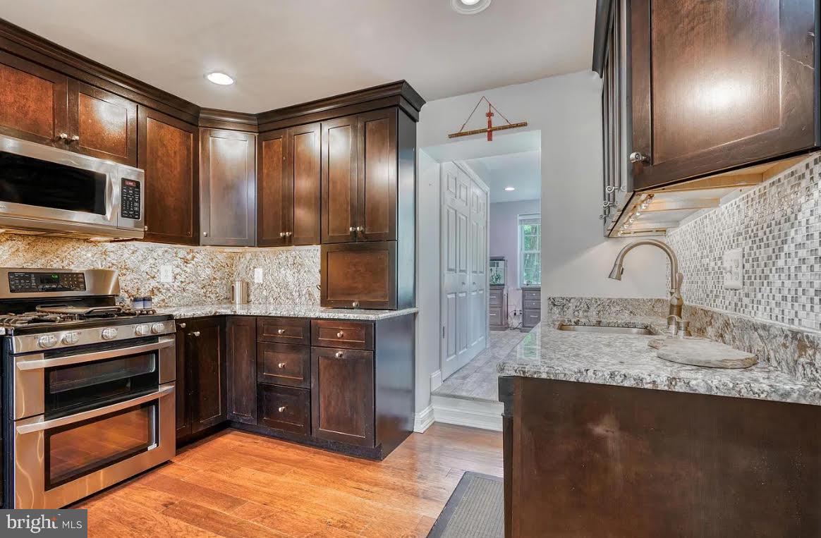 CHARLES TERRACE - Residential