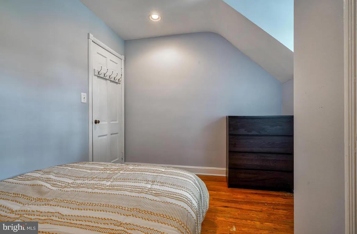 CHARLES TERRACE - Residential