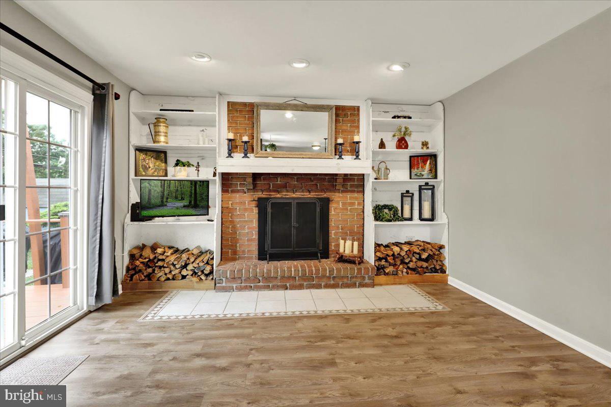 AUTUMN RIDGE - Residential
