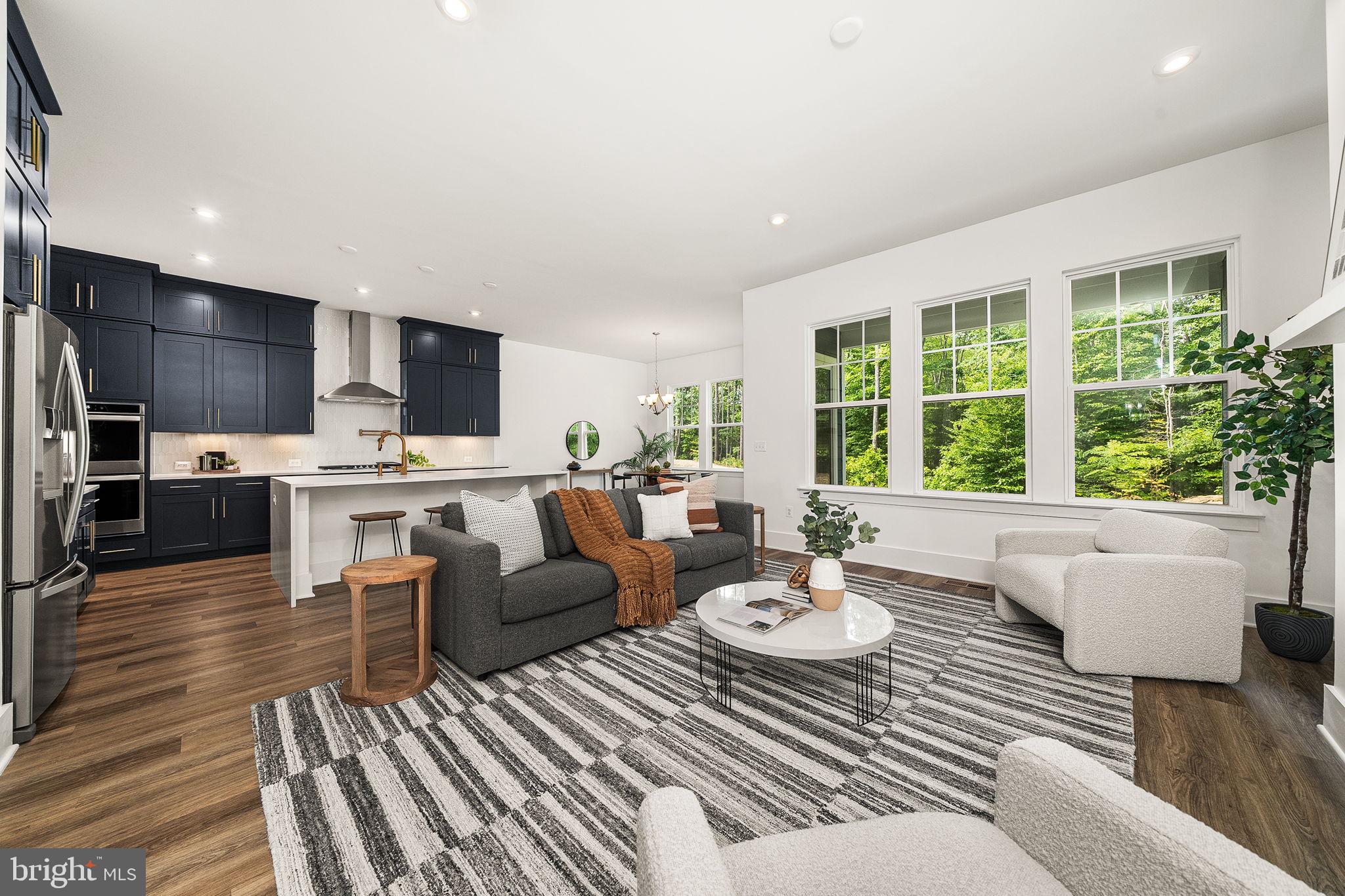 POTOMAC SHORES - Residential