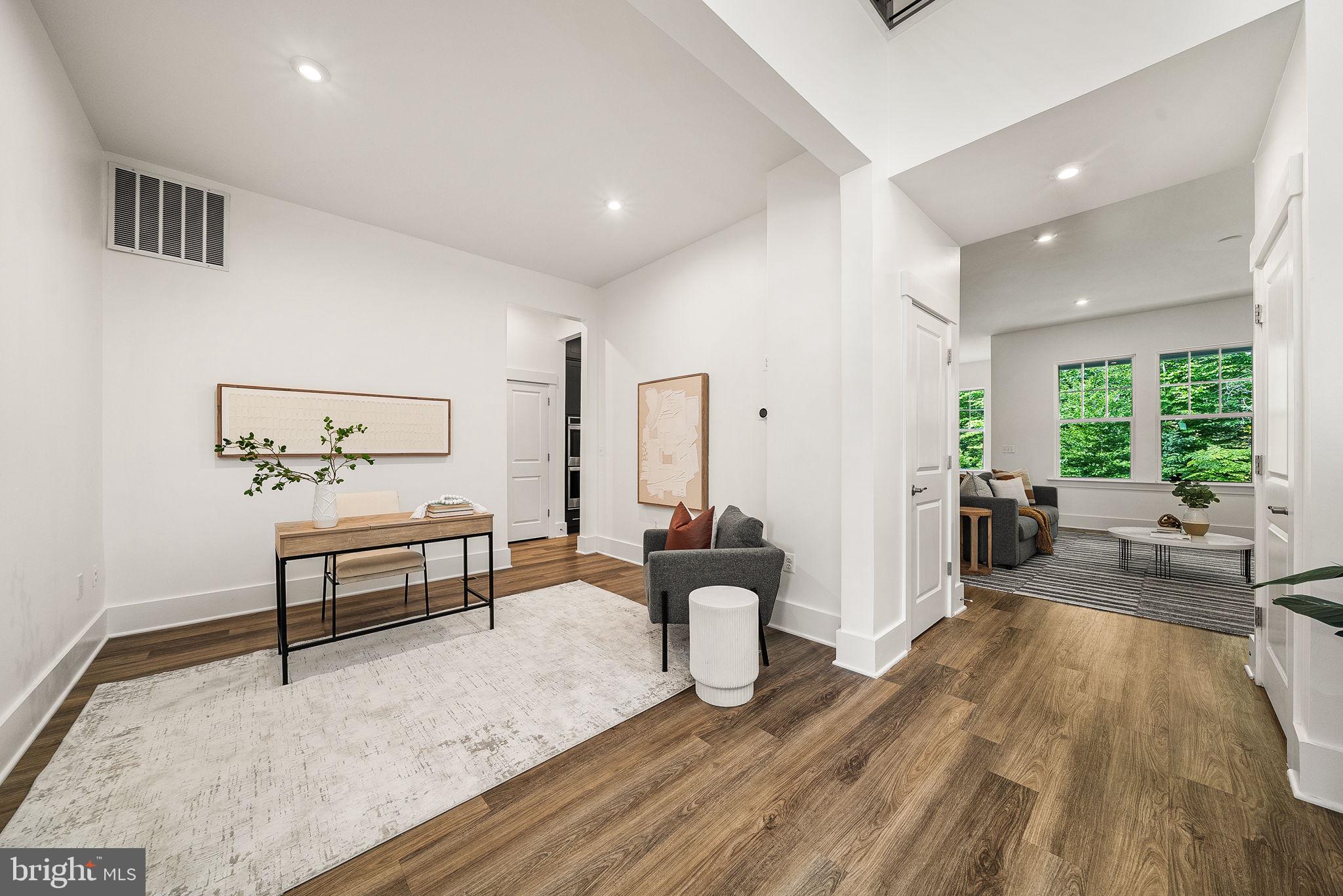 POTOMAC SHORES - Residential