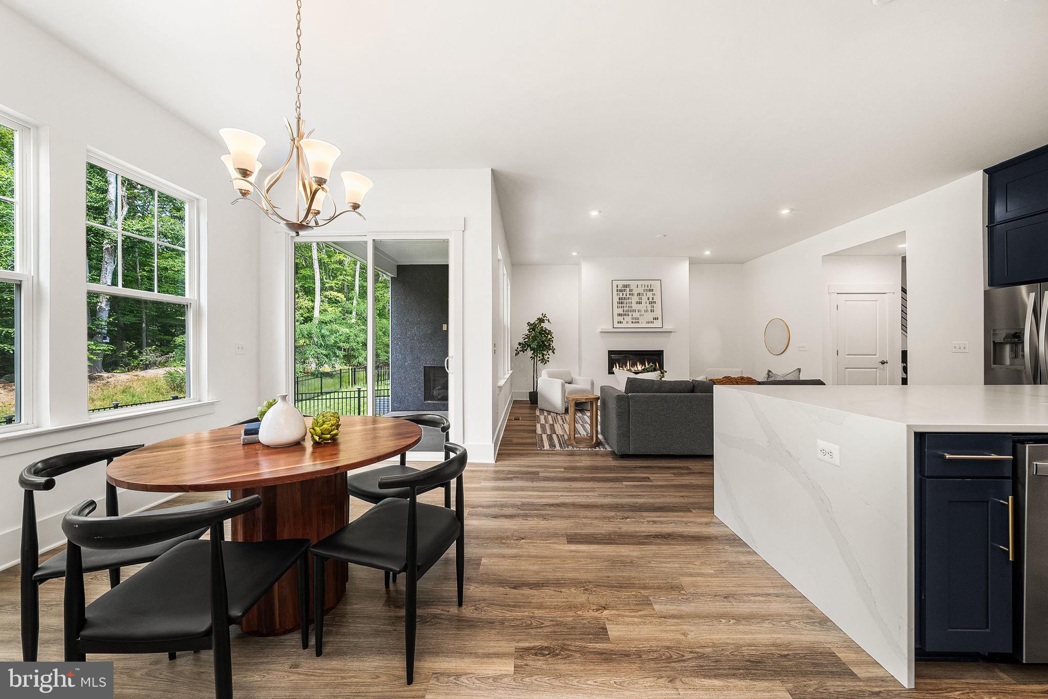 POTOMAC SHORES - Residential