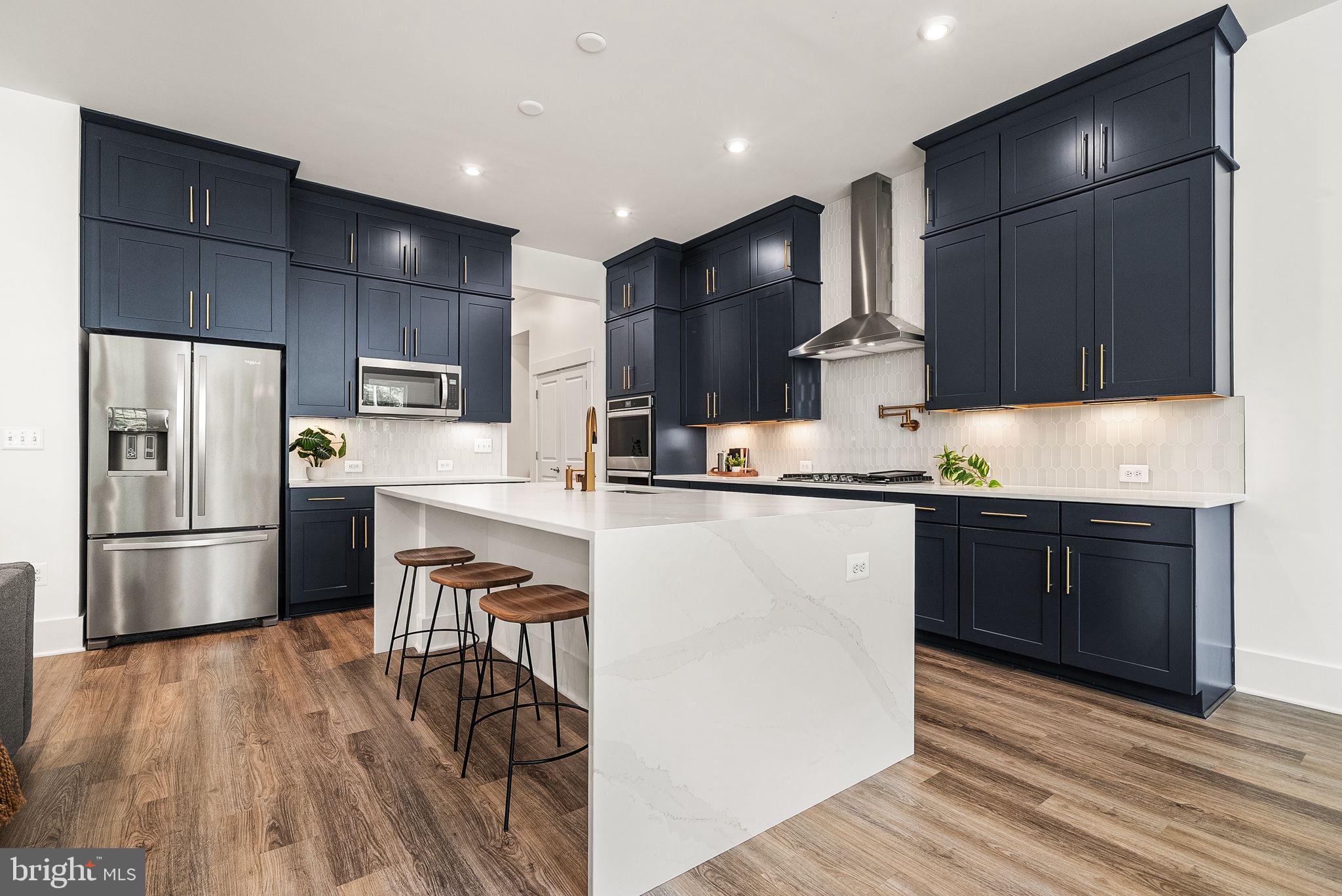 POTOMAC SHORES - Residential