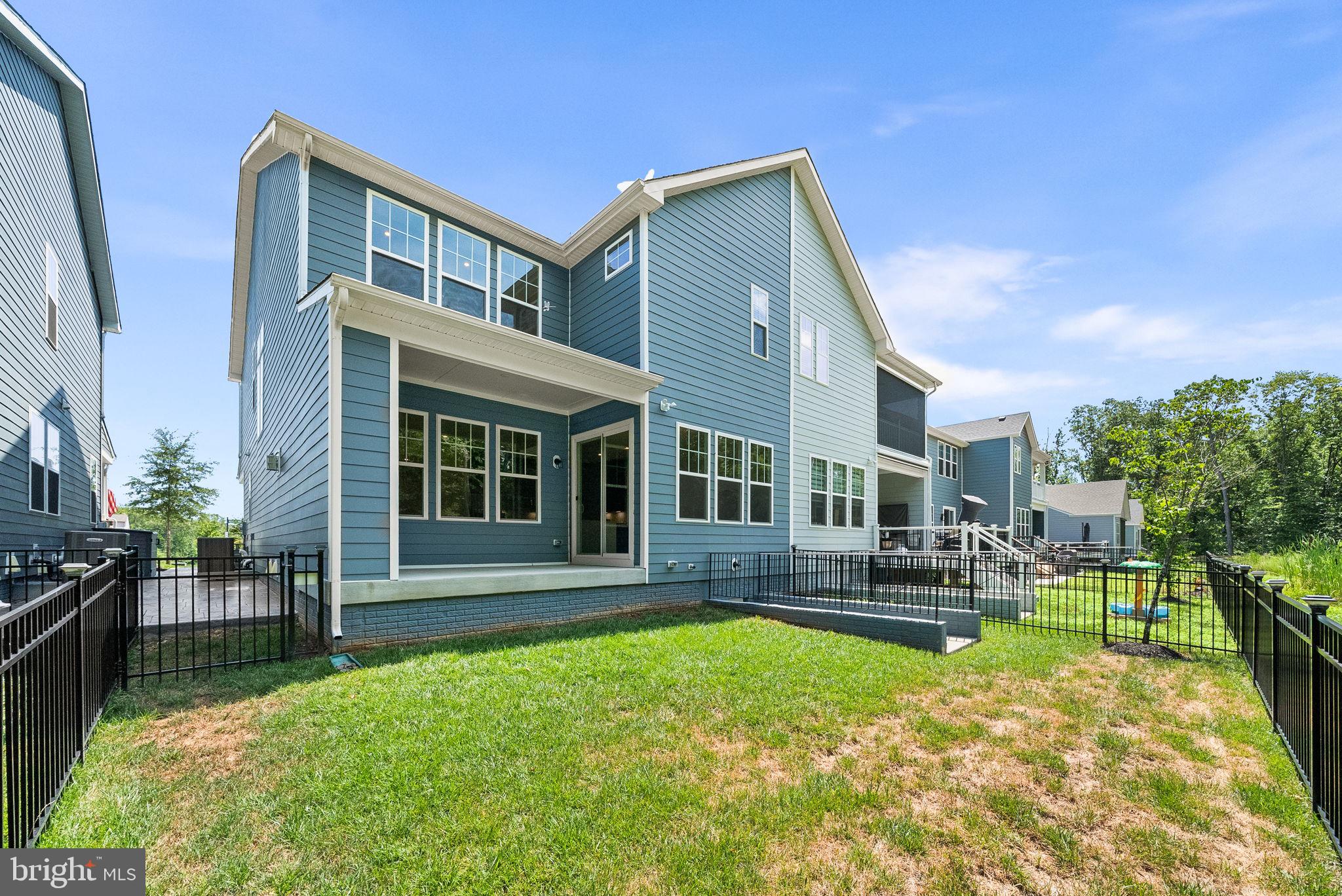 POTOMAC SHORES - Residential