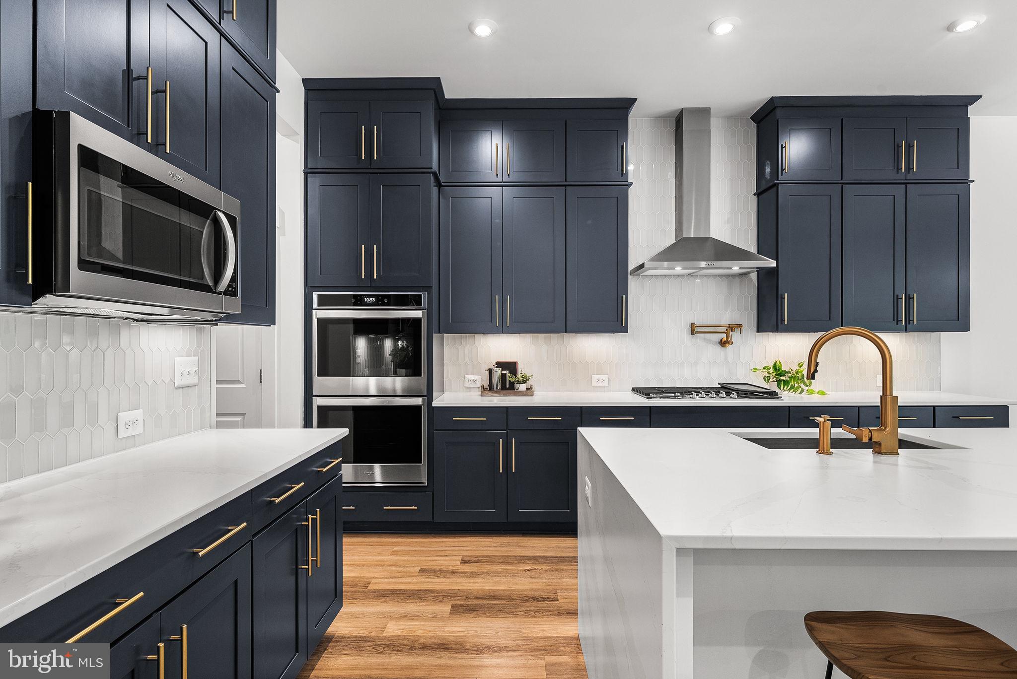 POTOMAC SHORES - Residential