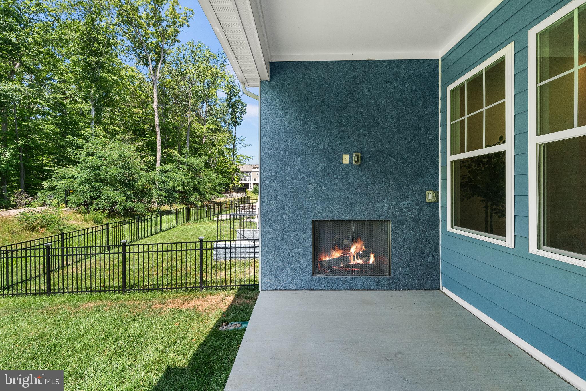 POTOMAC SHORES - Residential
