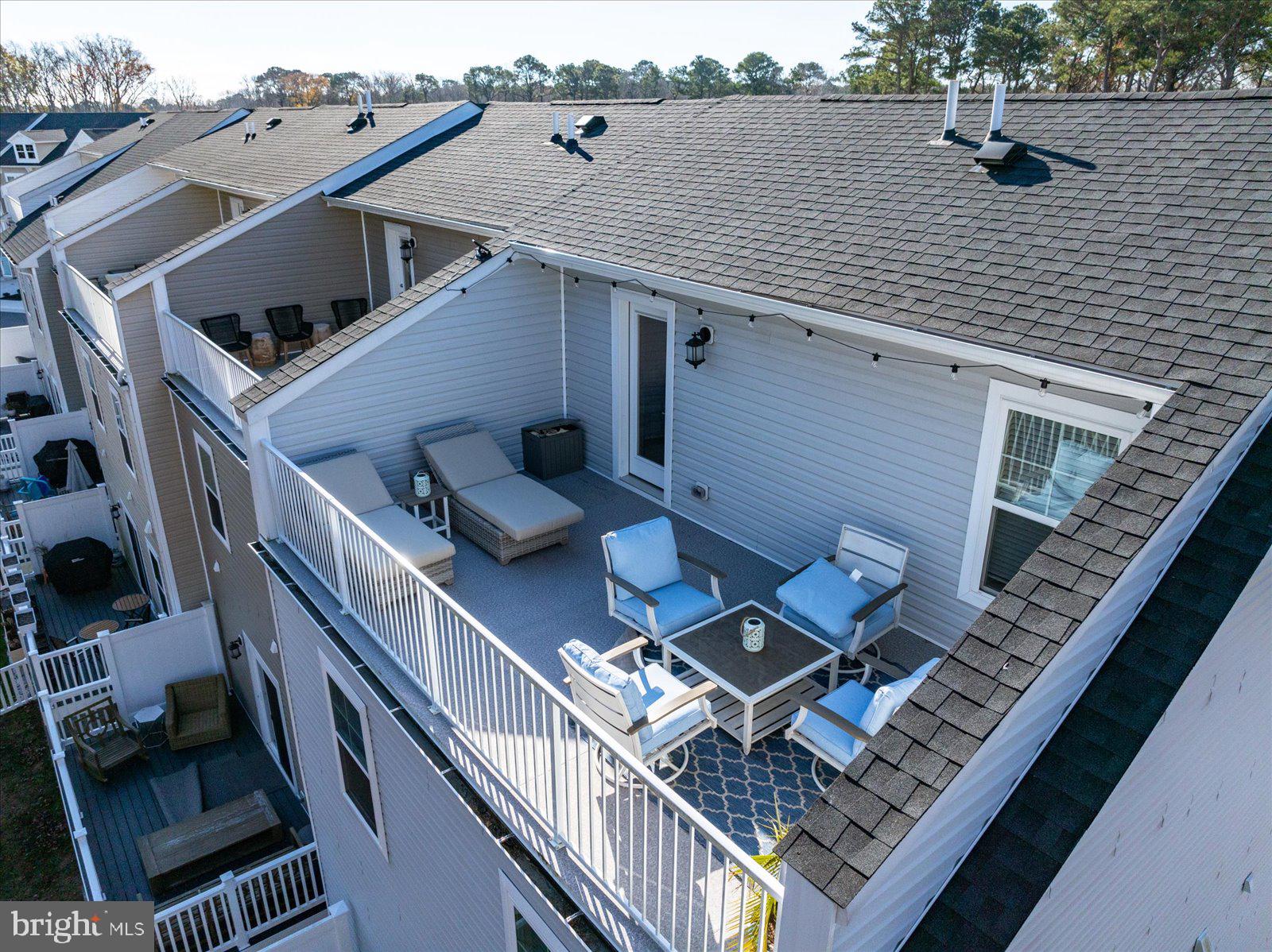 SEA OAKS VILLAGE - Residential