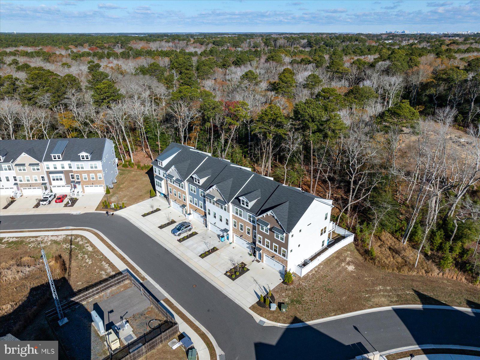 SEA OAKS VILLAGE - Residential