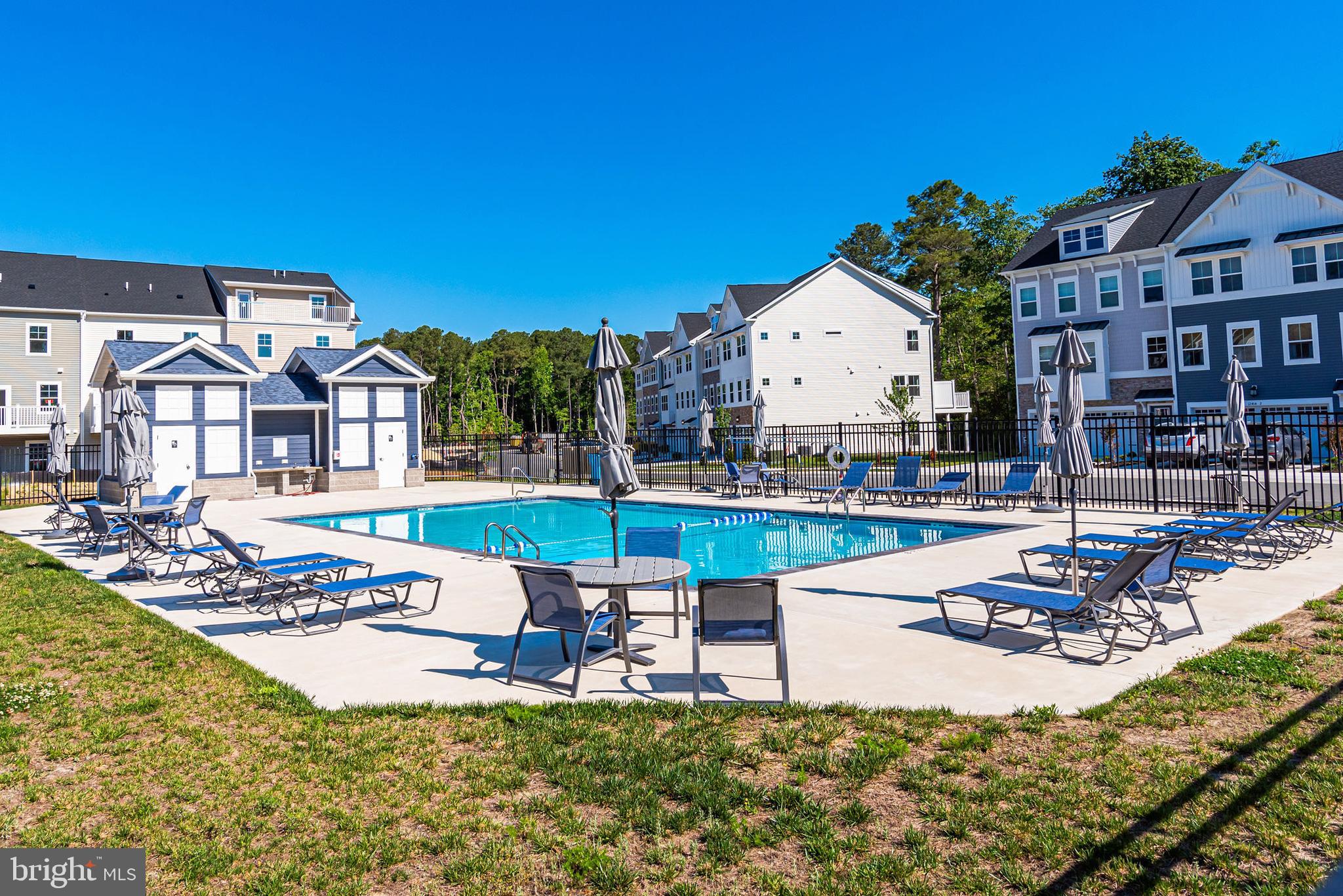 SEA OAKS VILLAGE - Residential