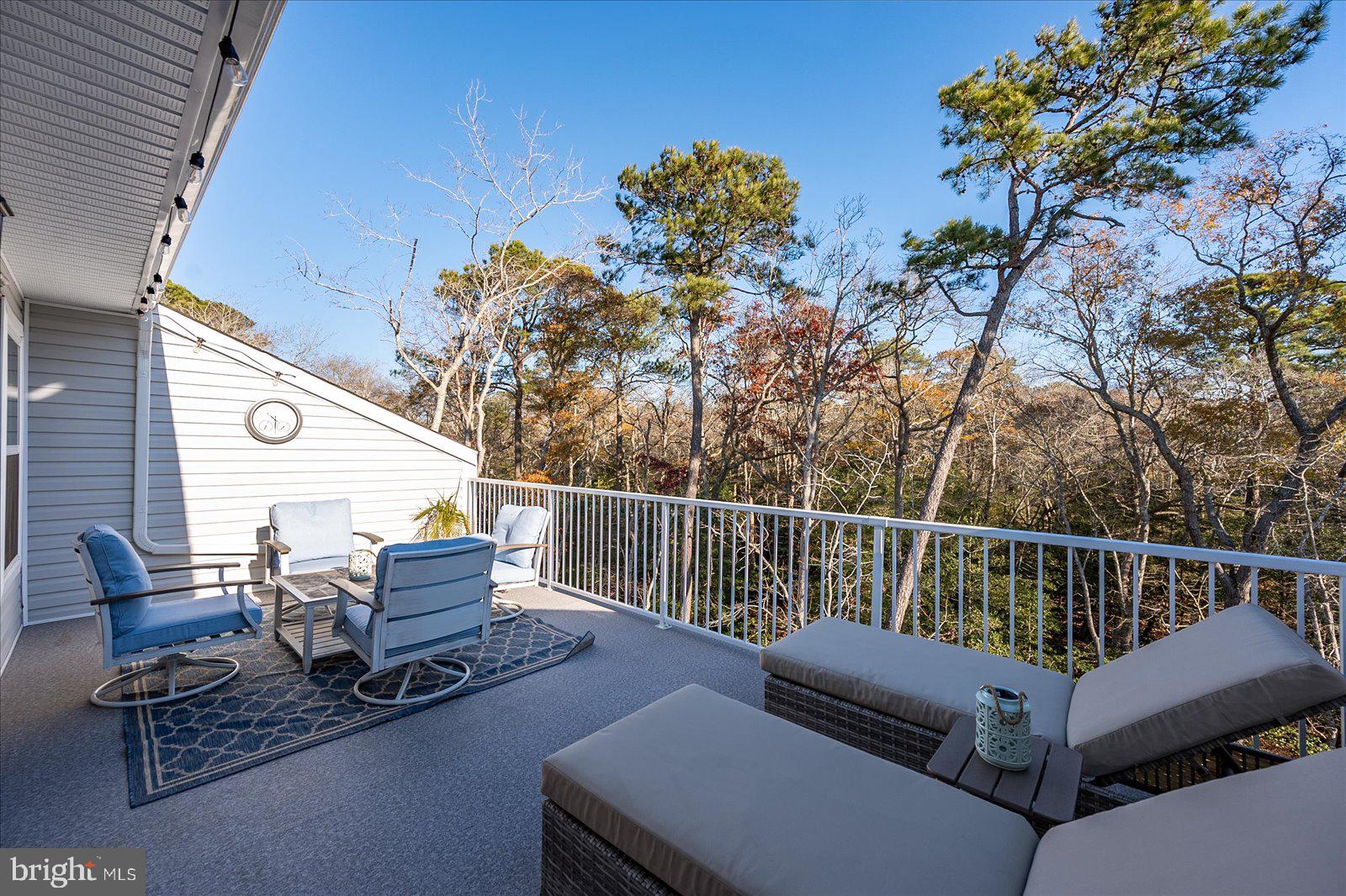 SEA OAKS VILLAGE - Residential