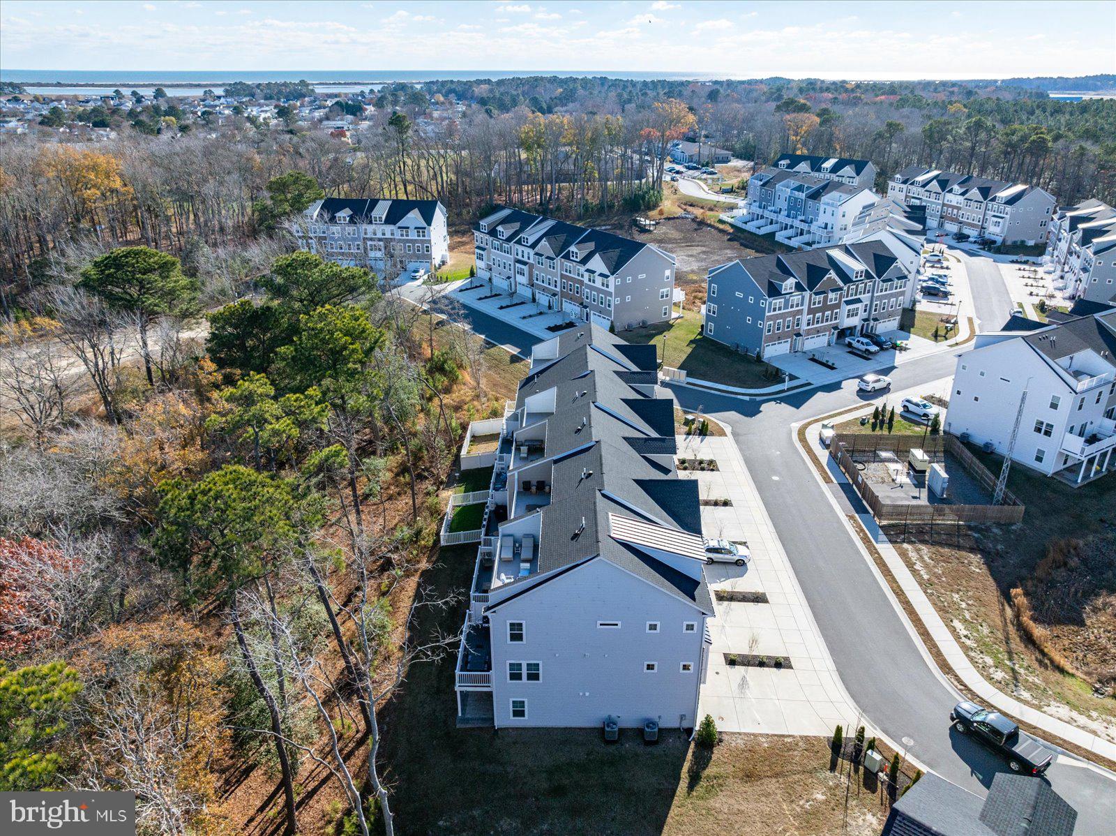 SEA OAKS VILLAGE - Residential