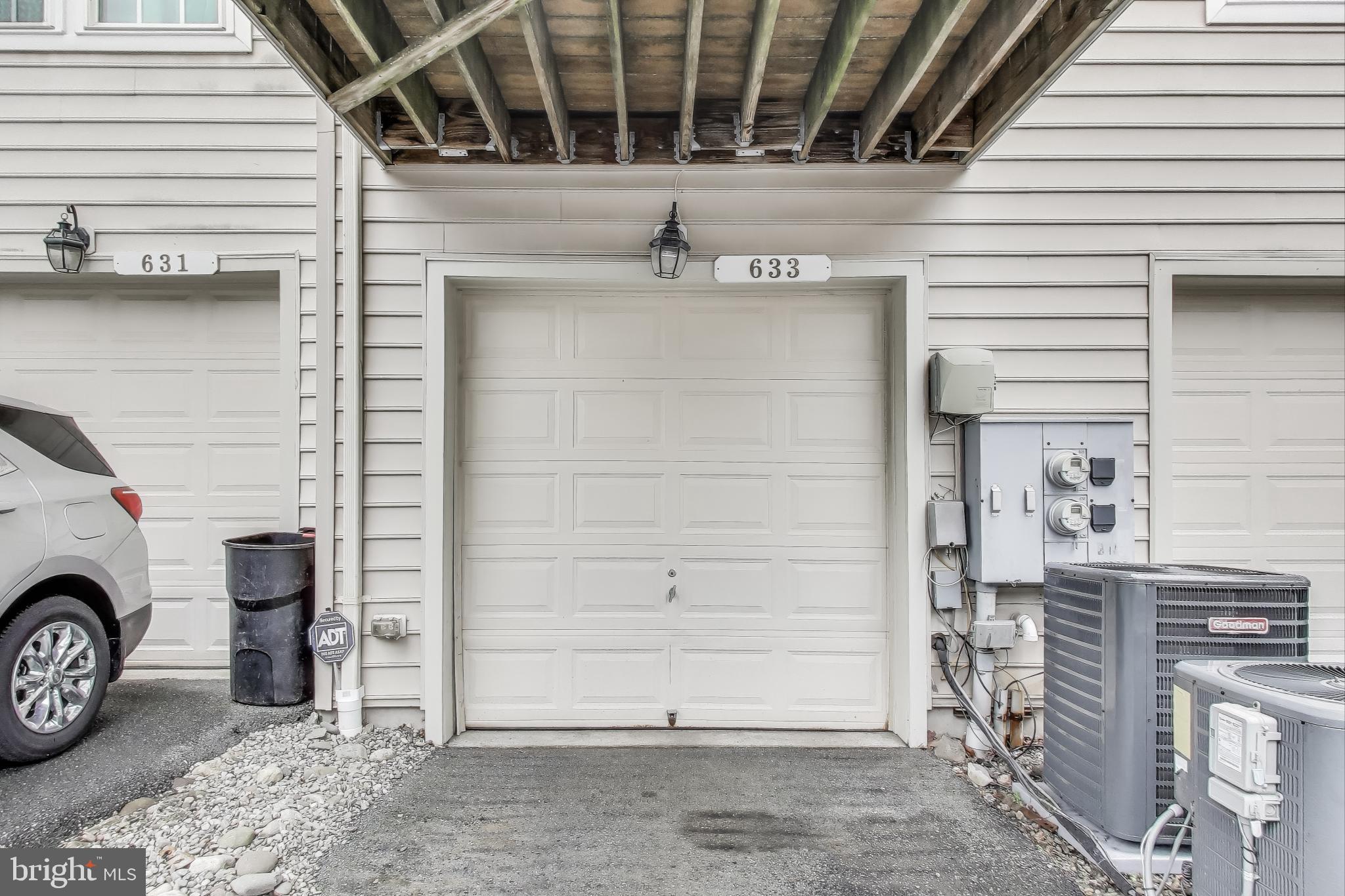 HIDDEN CREEK - Residential Lease