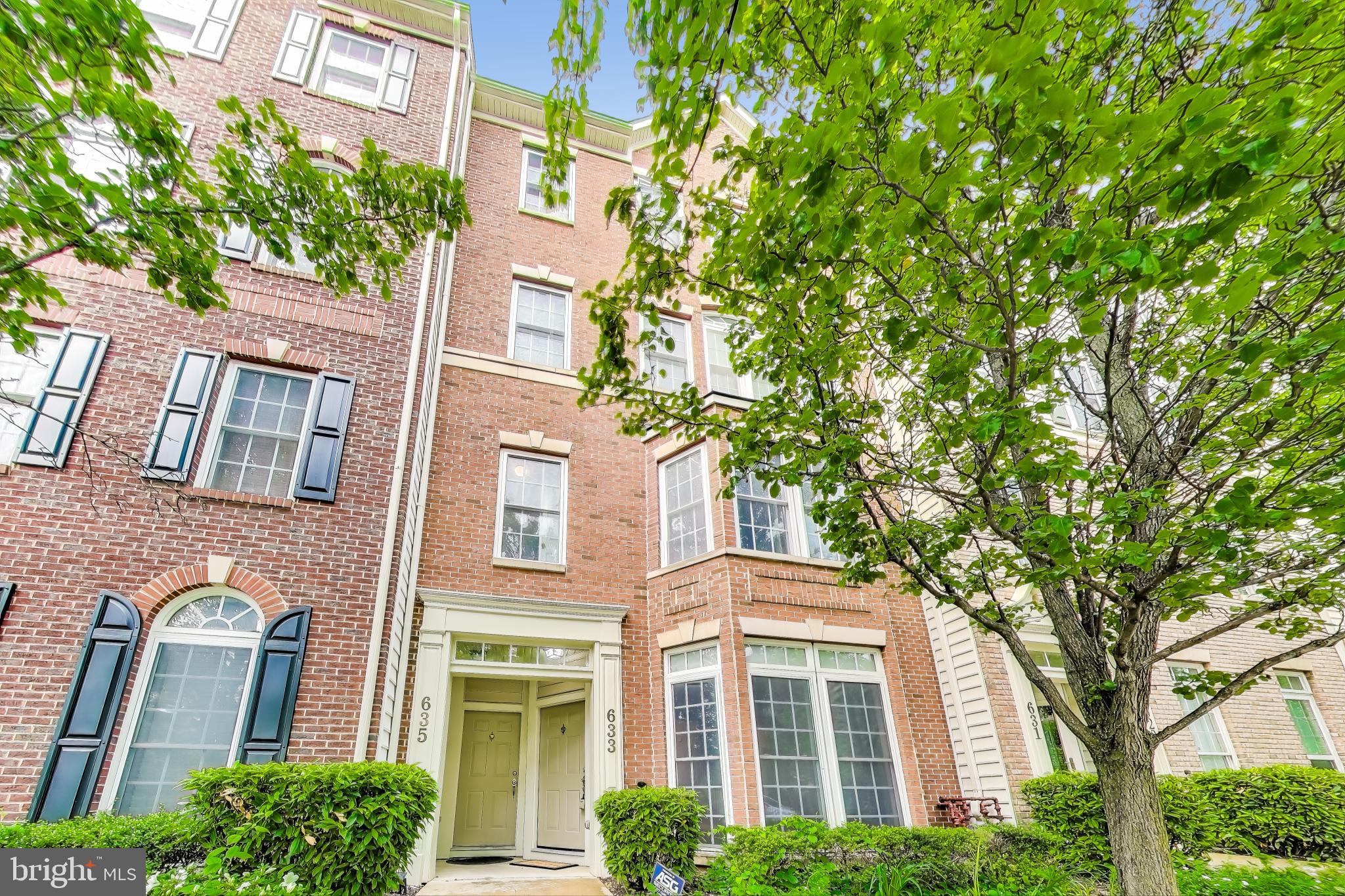 **Property is Vacant and Available for Immediate Delivery!**

Beautifully maintained 2-level townhome style condo just minutes from I-270. 633 Whetstone Glen Street offers 3 bedrooms, 2.5 bathrooms and private garage parking for 1 vehicle. Step inside to an open and inviting main living space with ample room and storage. Recessed lighting, living room bay window, gas range, full-size kitchen appliances and expansive center island for casual dining make this property ideal for easy living. Enjoy a main-level powder room for guests, pantry storage for snacks and direct access to your garage with motorized door opener. Travel up the hardwood staircase to your bedroom level of the property. The front facing primary suite features tray ceiling, large bay window with dual walk-in closets and en-suite bath with additional linen closet, dual vanity and oversized shower. HVAC system, laundry room and 3-piece bathroom separates primary suite from the rear facing secondary bedrooms. A private covered balcony is perched above your private driveway and offers bedroom two the versatility of transforming into the perfect home office, upper-level den, or unique bedroom experience. 

Landlord requires both RentSpree application online AND GCAAR rental application be submitted for each occupant over the age of 18. Contact Listing Agent, Henderson Hunter, for any additional information. Saturday Open House, May 24 from 12-2:00P.