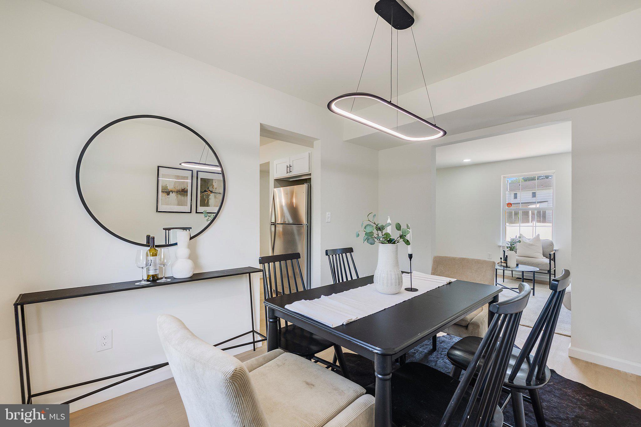 SHORELAND - Residential