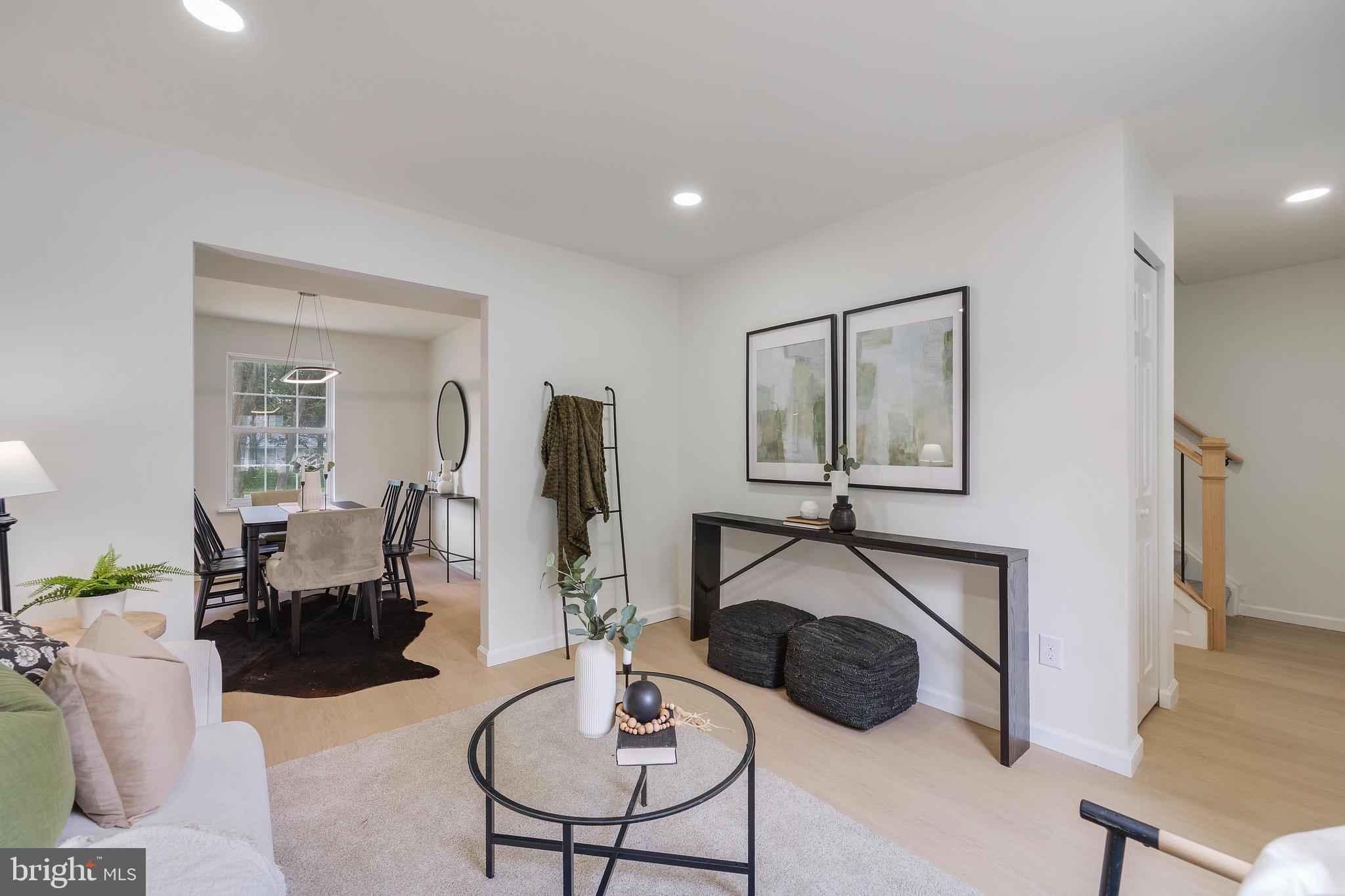 SHORELAND - Residential