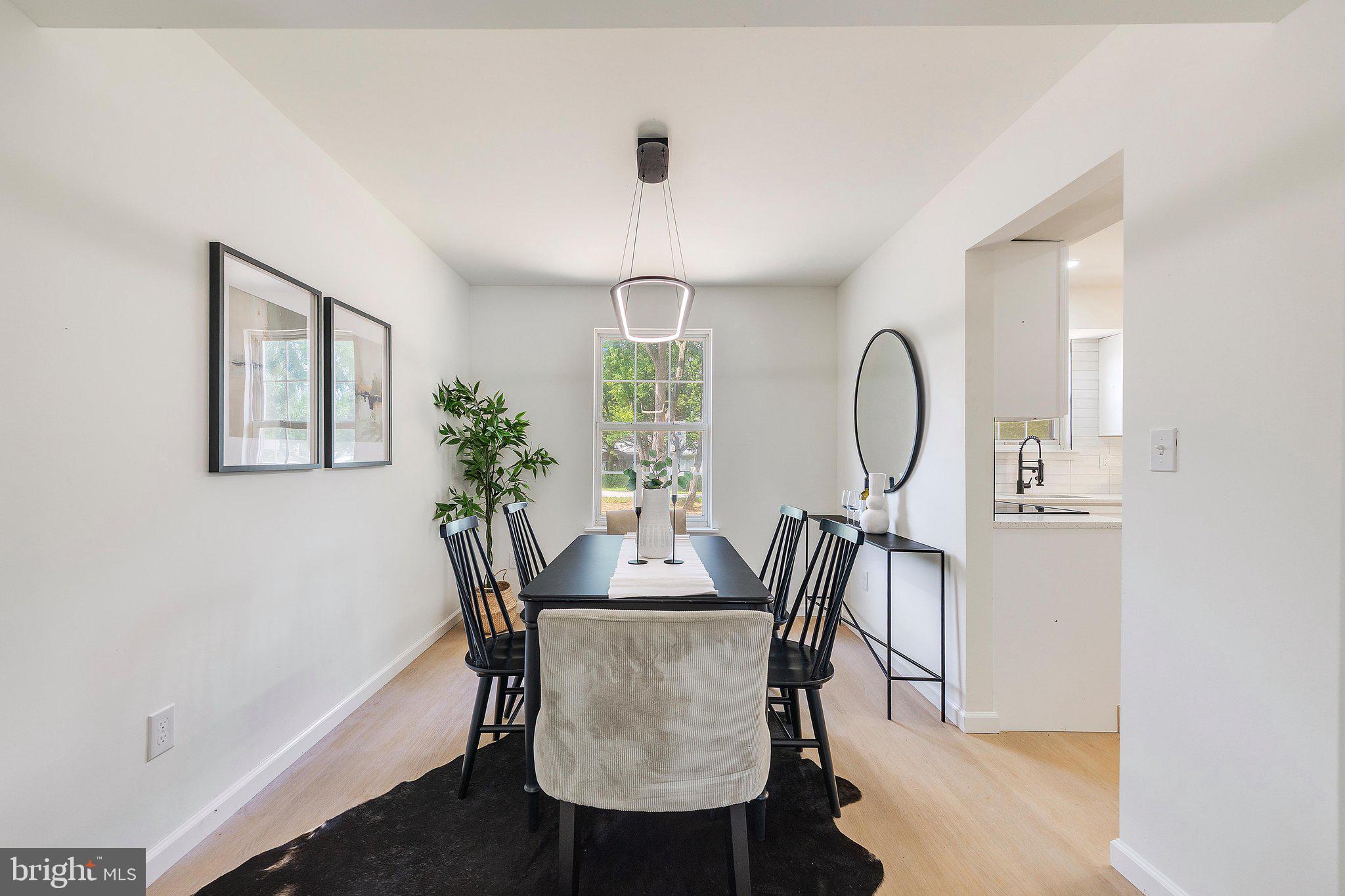 SHORELAND - Residential