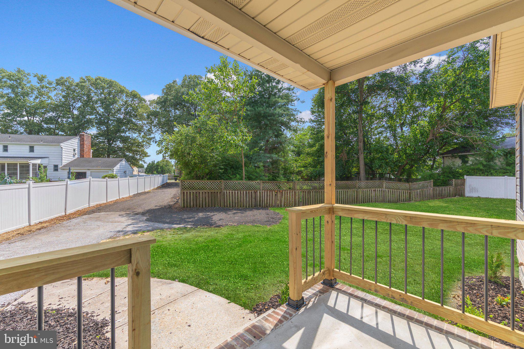SHORELAND - Residential