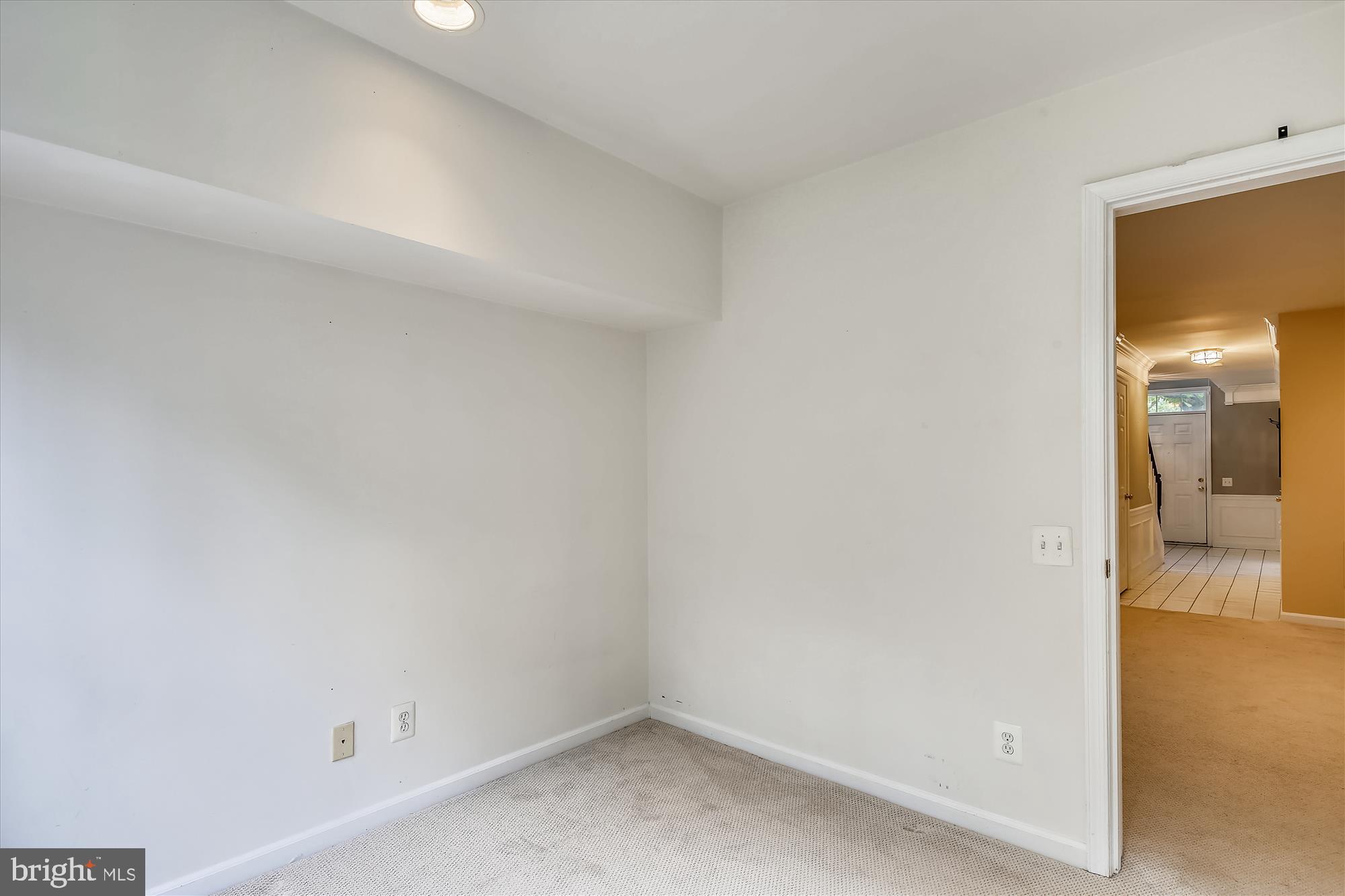 OVERLOOK - Residential Lease