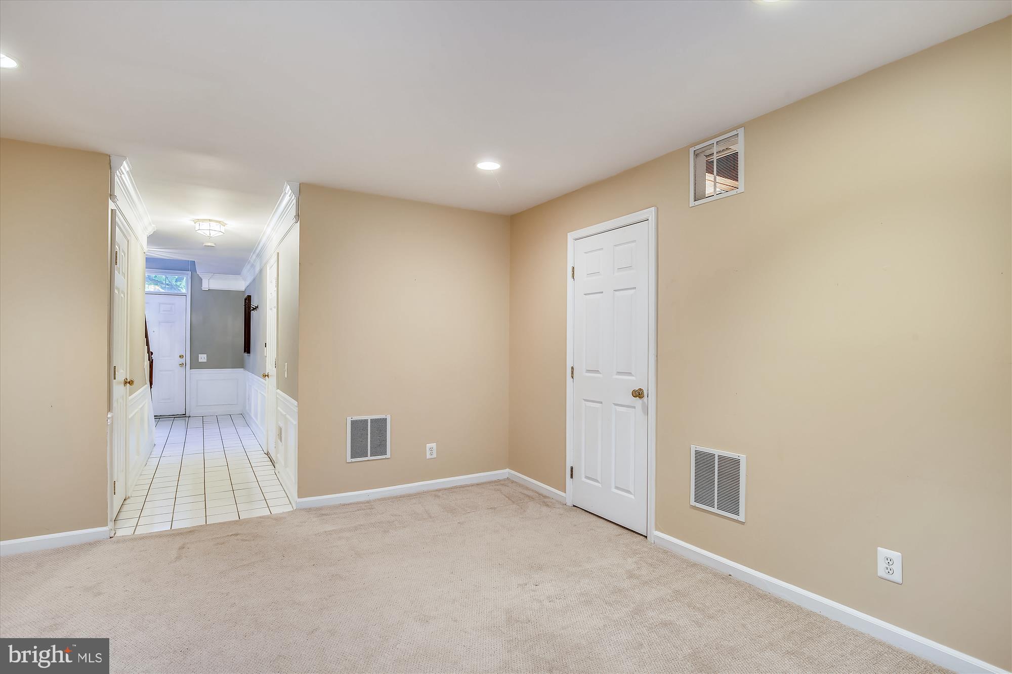 OVERLOOK - Residential Lease