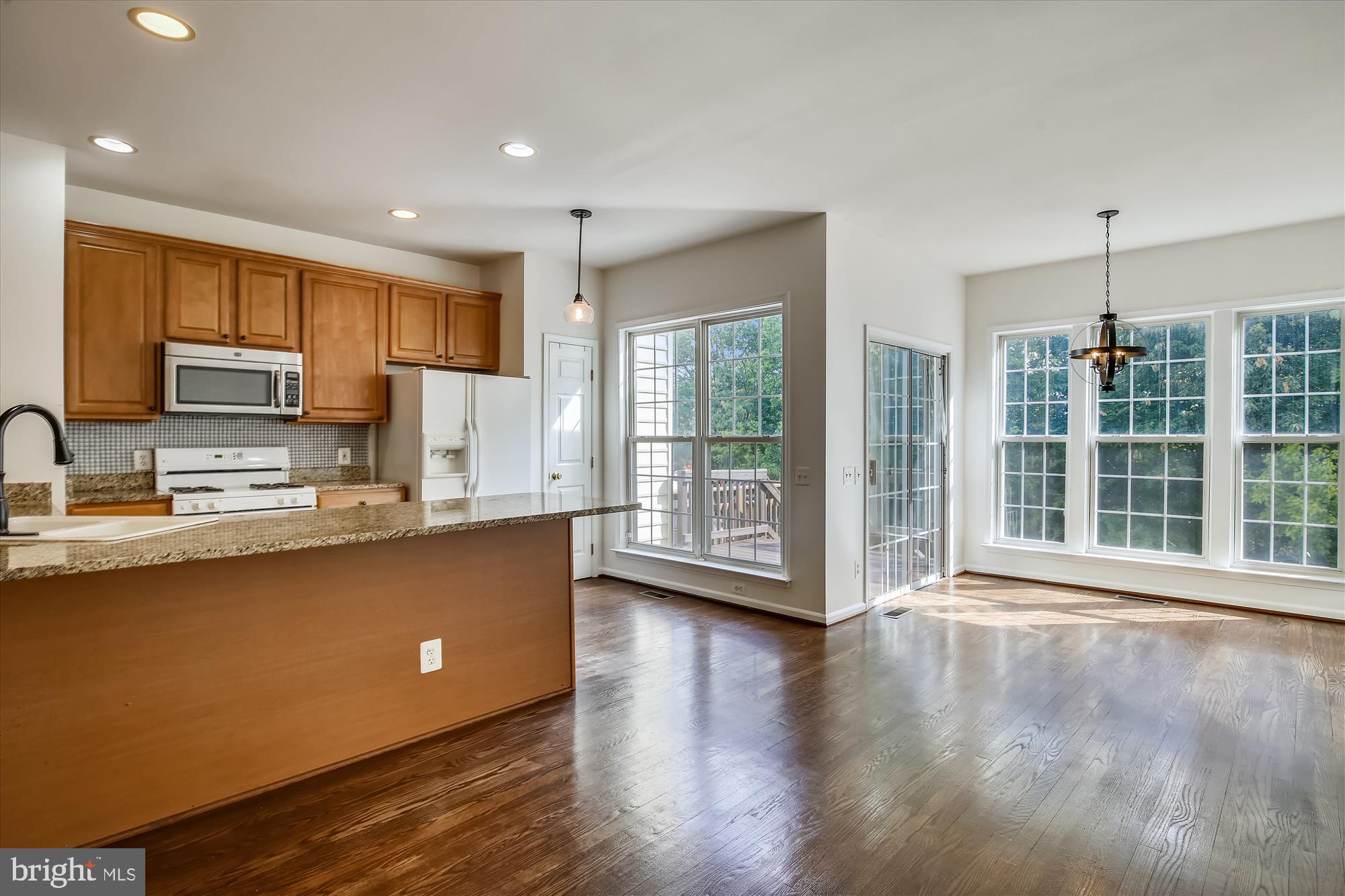 OVERLOOK - Residential Lease