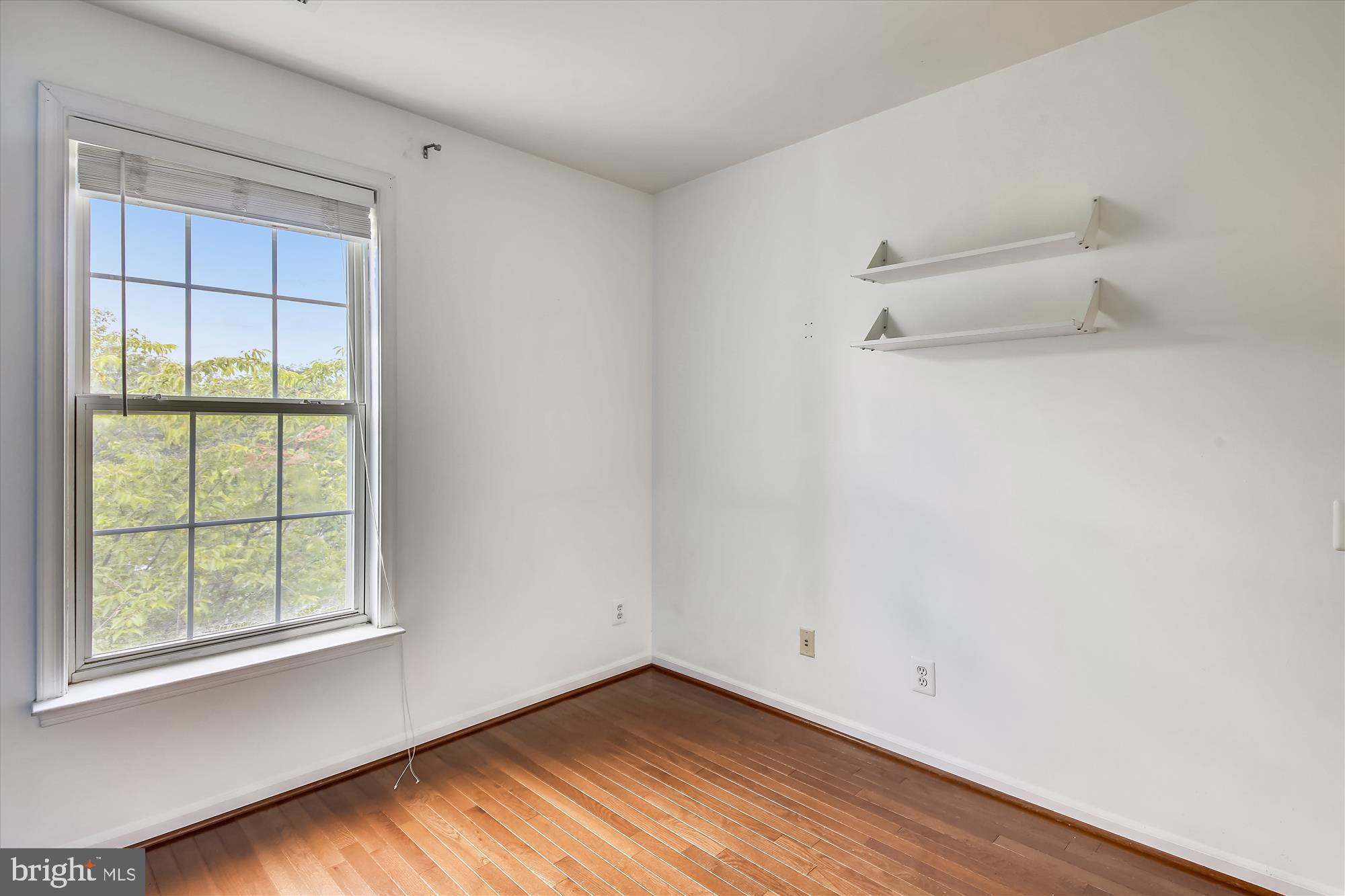 OVERLOOK - Residential Lease