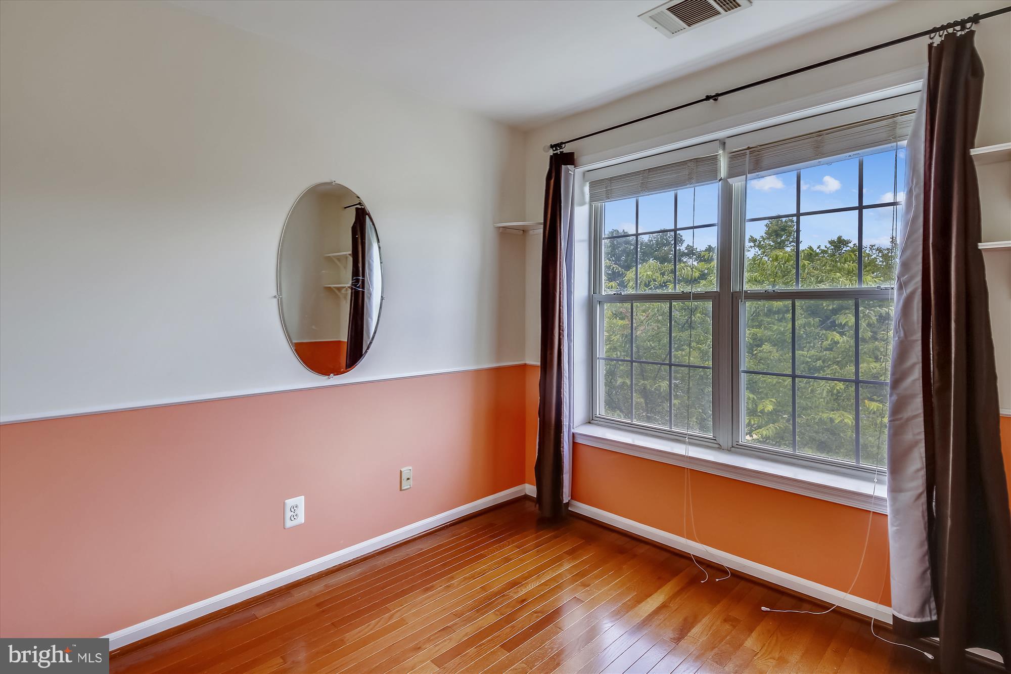 OVERLOOK - Residential Lease