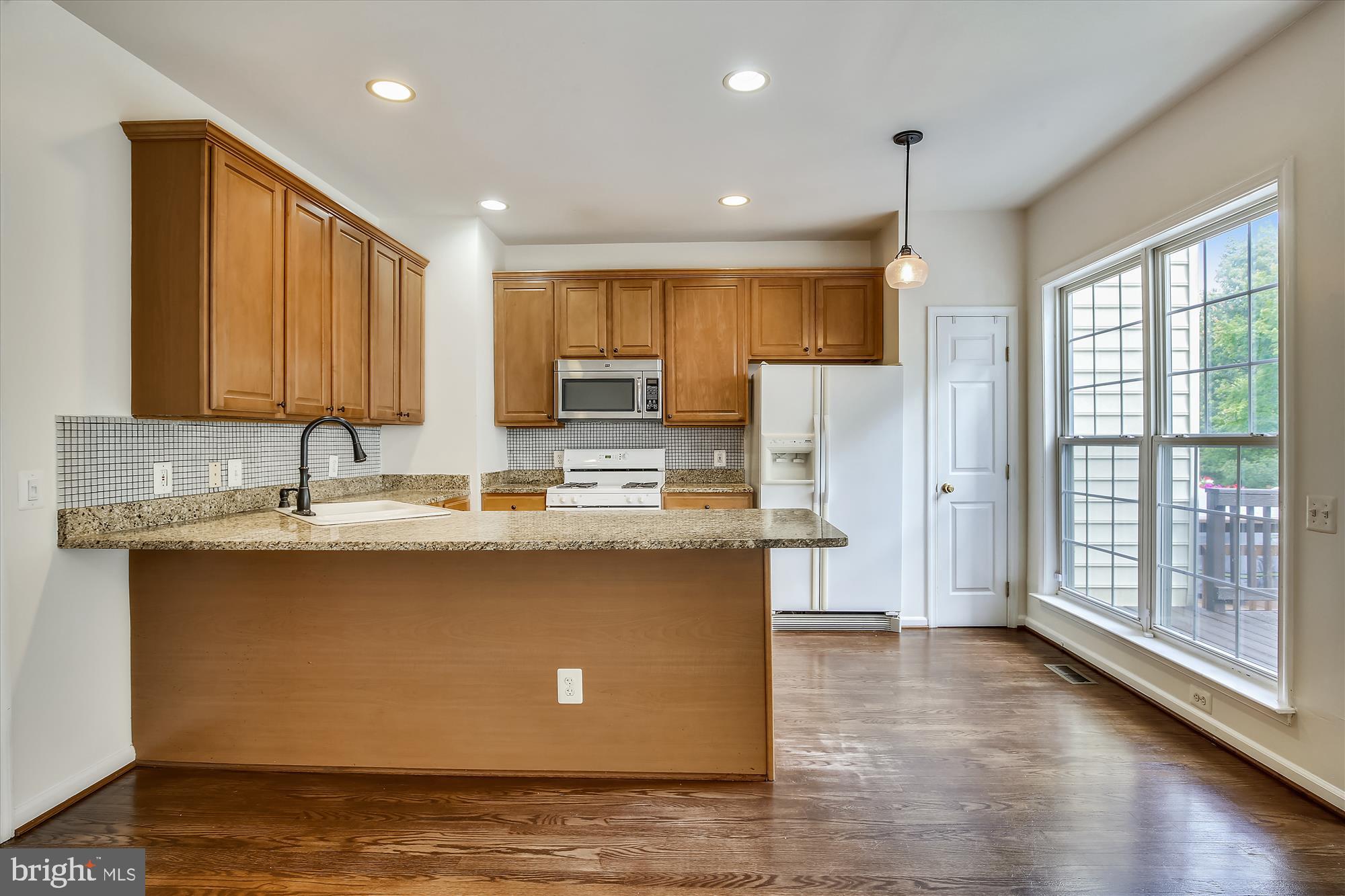 OVERLOOK - Residential Lease