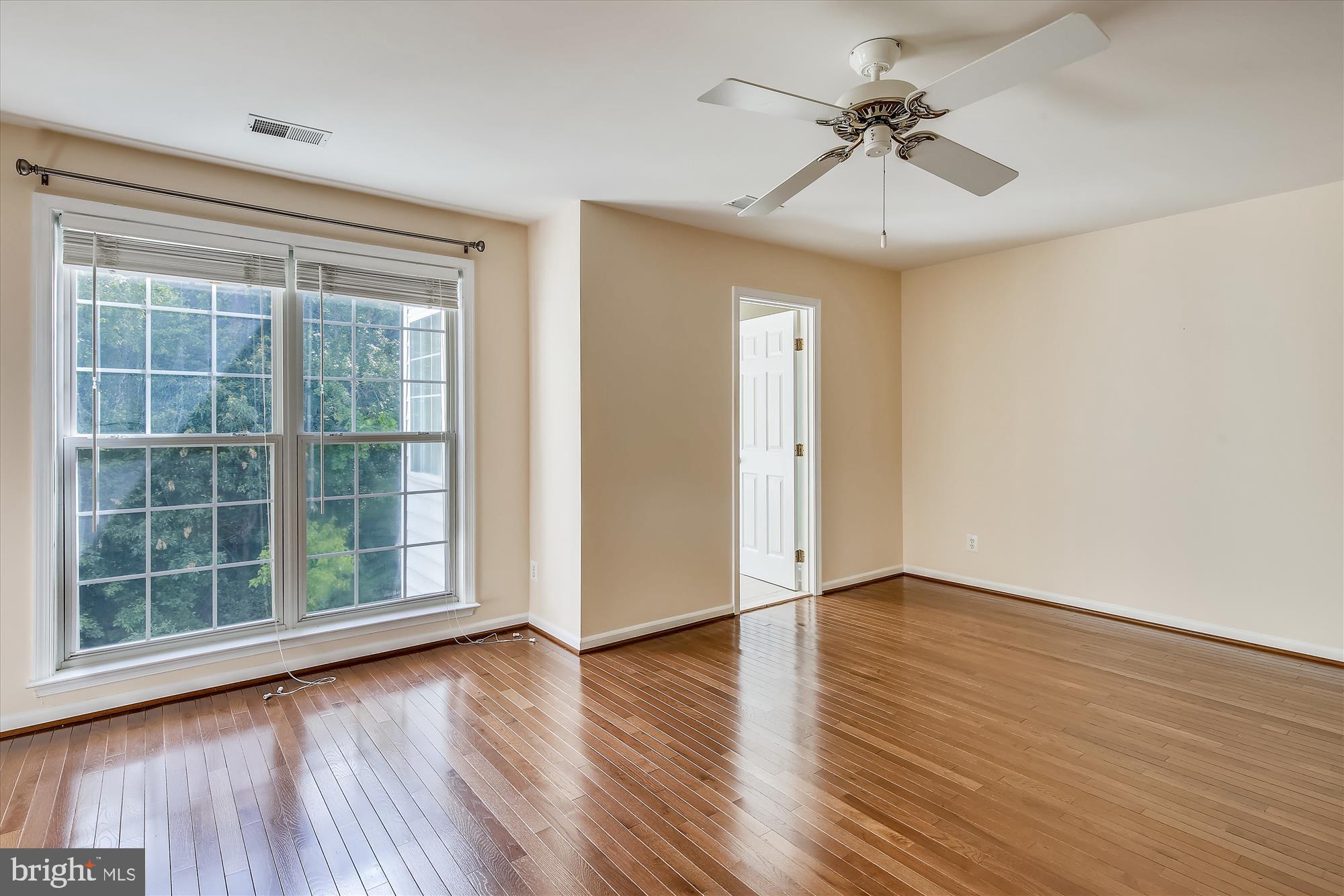 OVERLOOK - Residential Lease