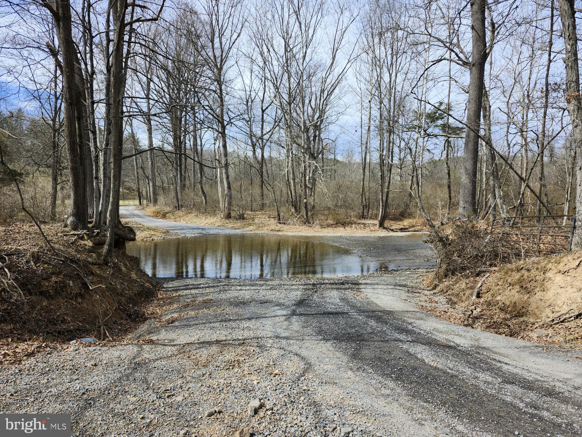 CACAPON MOUNTAIN RETREAT - Residential